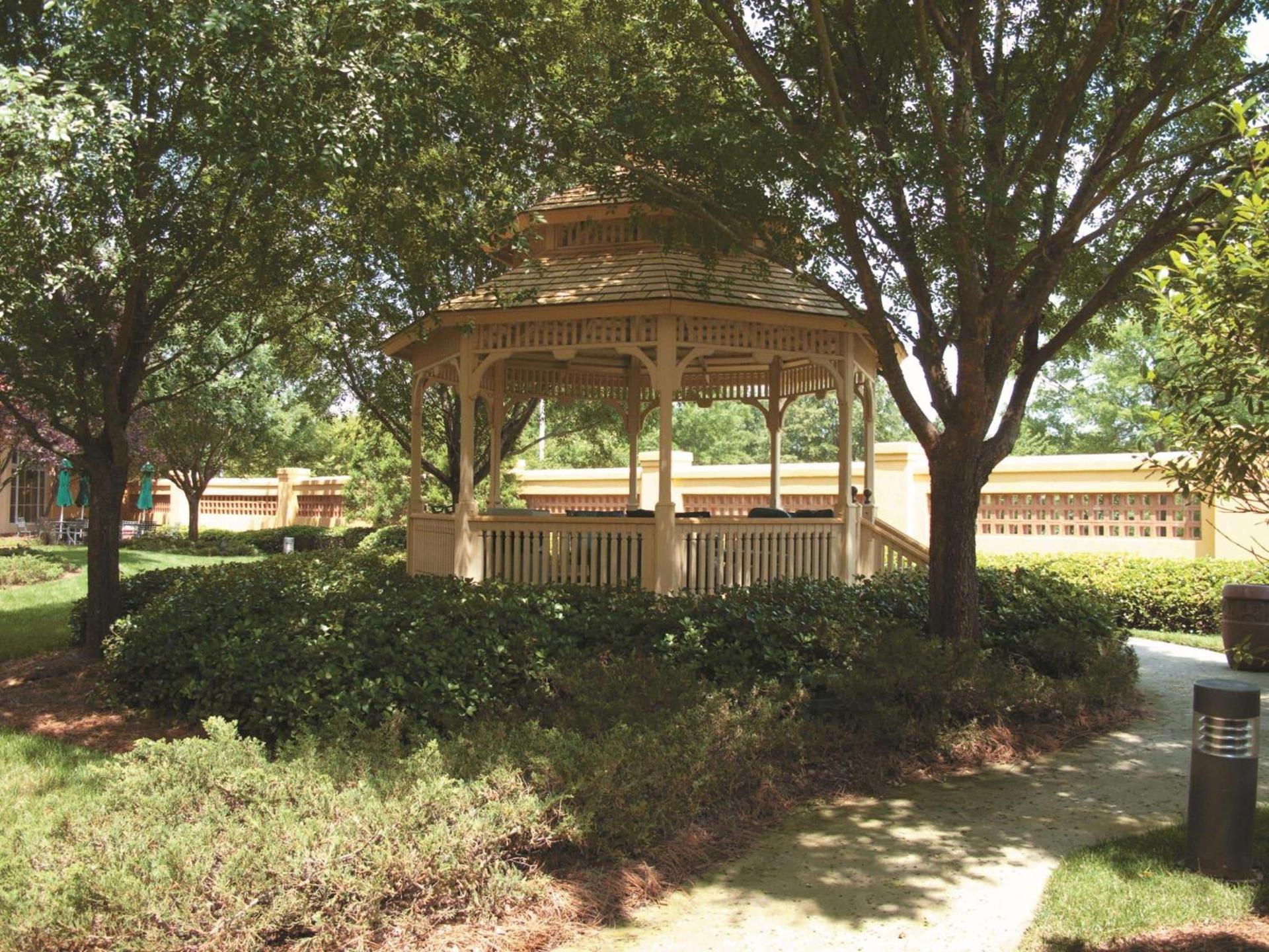 La Quinta by Wyndham Raleigh/Durham Southpoint photo 2