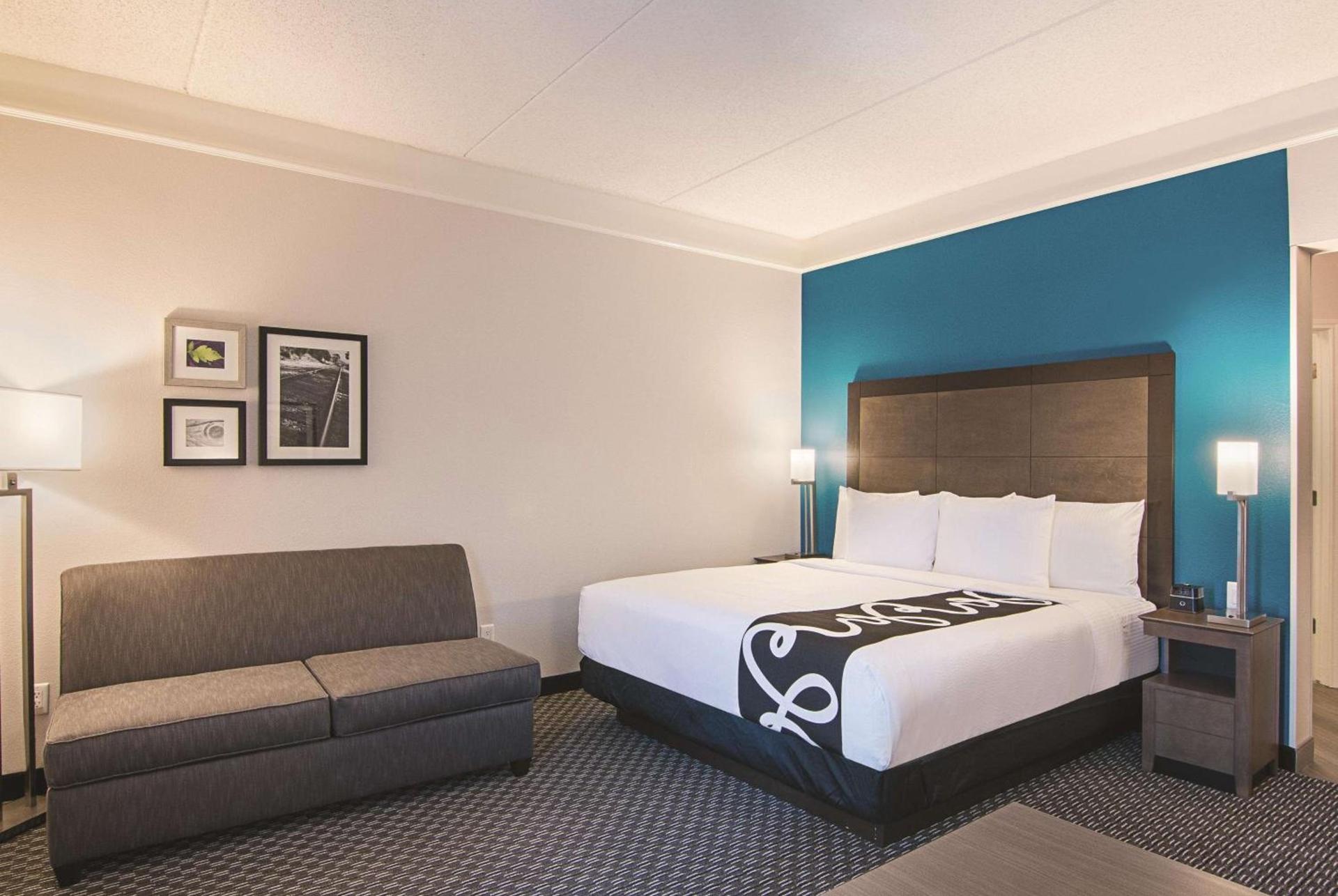 La Quinta by Wyndham Orlando UCF photo 26