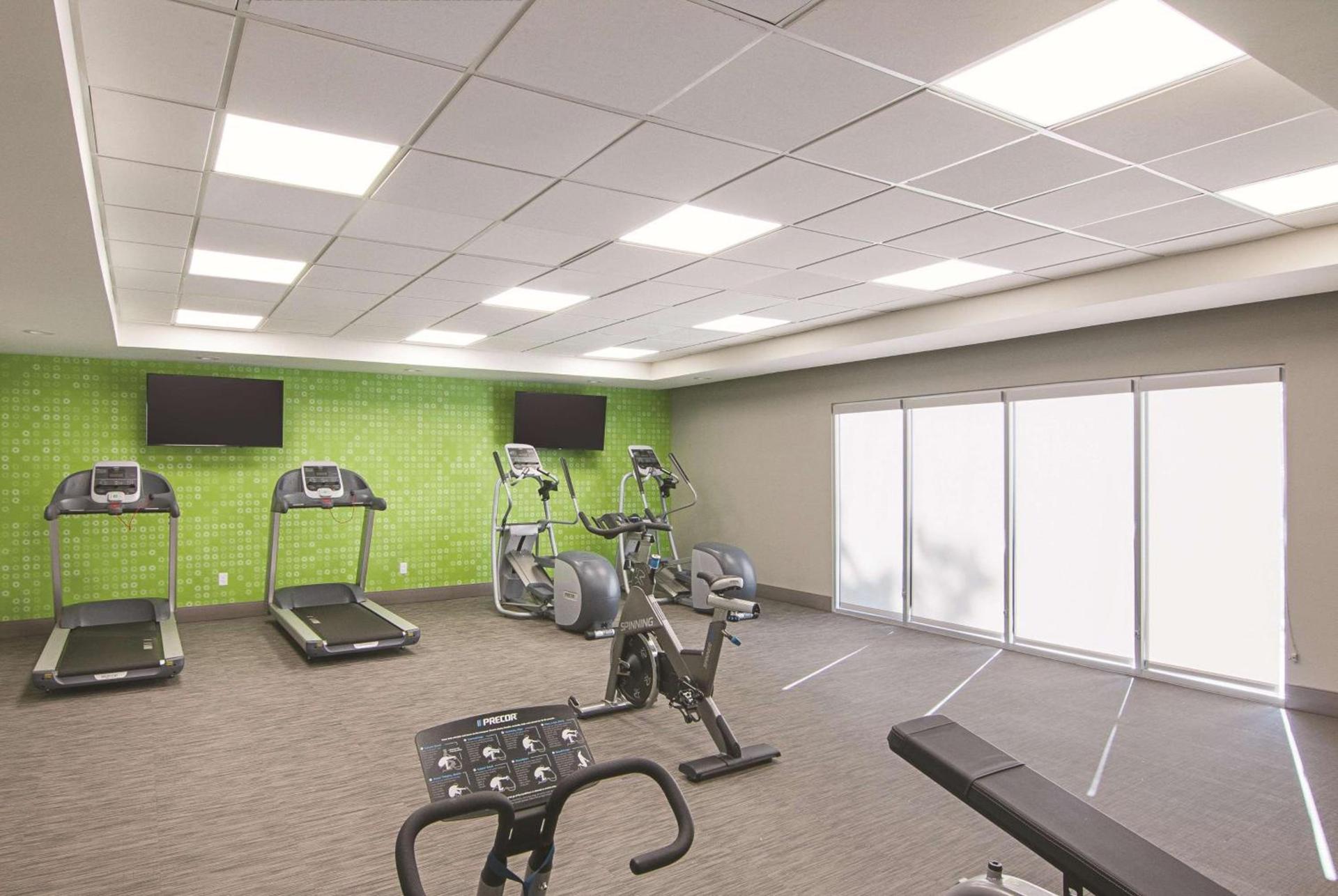 La Quinta by Wyndham Orlando UCF photo 12