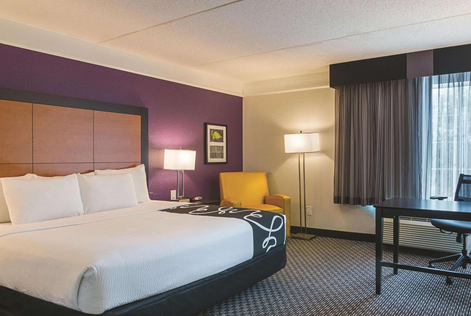 La Quinta by Wyndham Orlando Airport - On Property Food Trucks & Free Airport Shuttle! photo 19