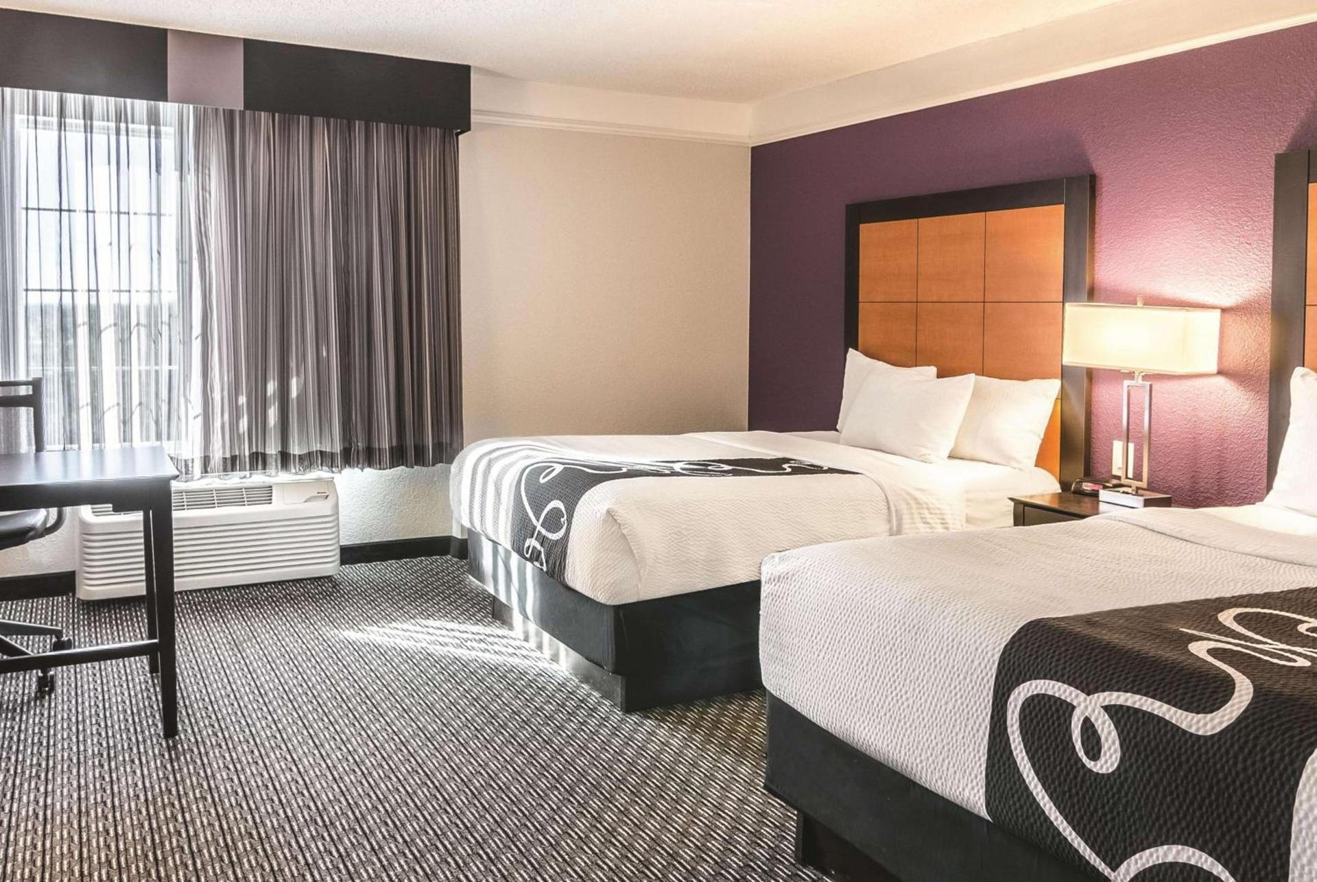 La Quinta by Wyndham Orlando Airport - On Property Food Trucks & Free Airport Shuttle! photo 18