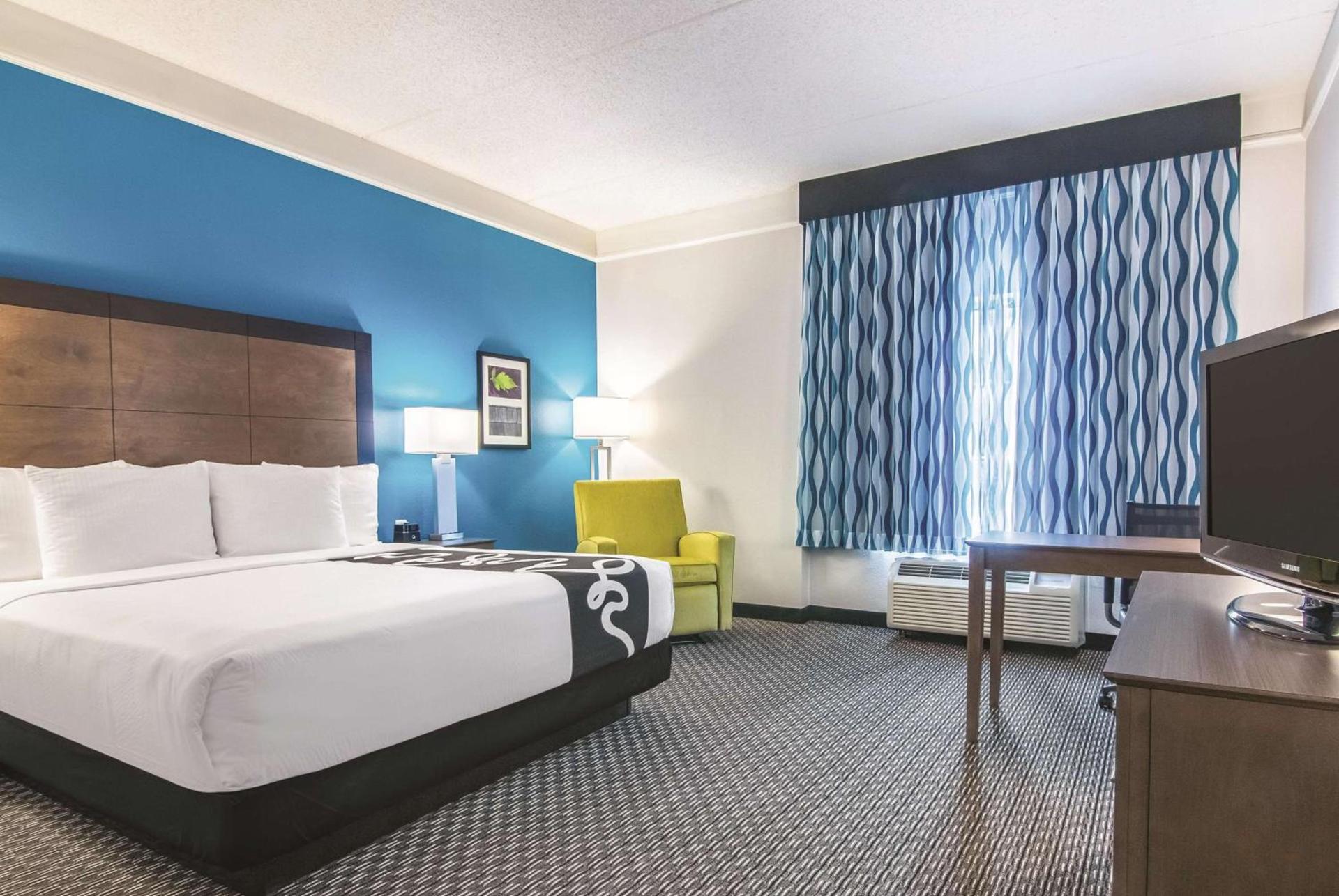 La Quinta by Wyndham Orlando UCF photo 7