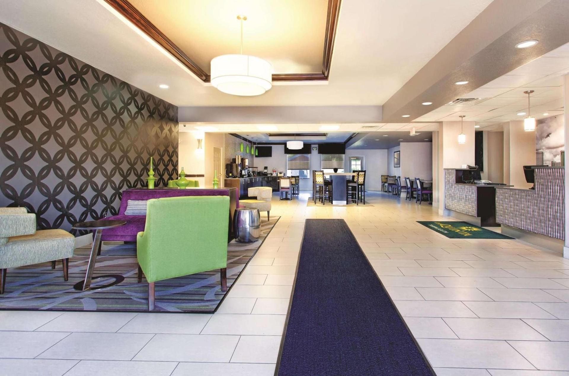 La Quinta by Wyndham Tampa Bay Area-Tampa South photo 6