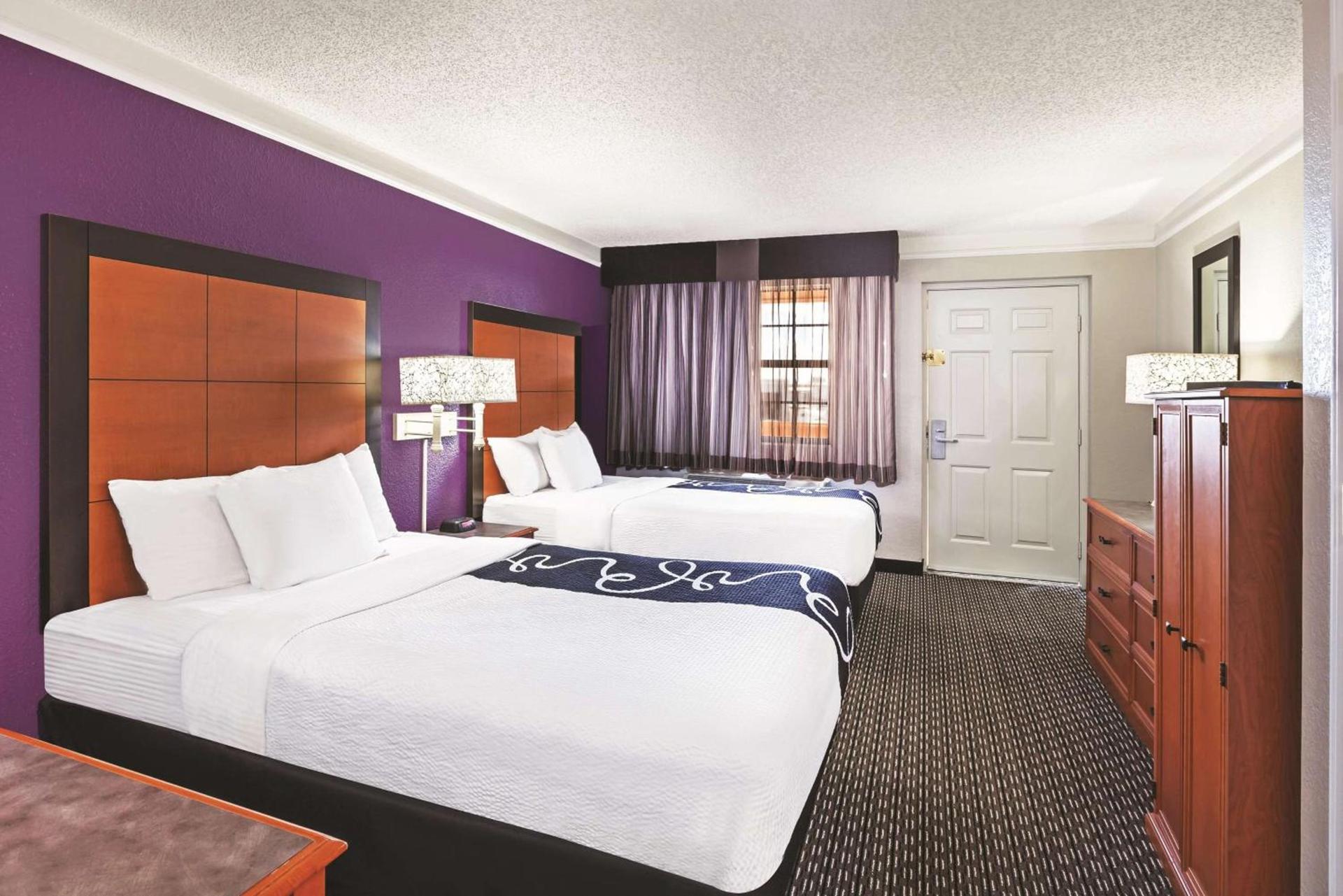 La Quinta Inn by Wyndham Midland photo 9