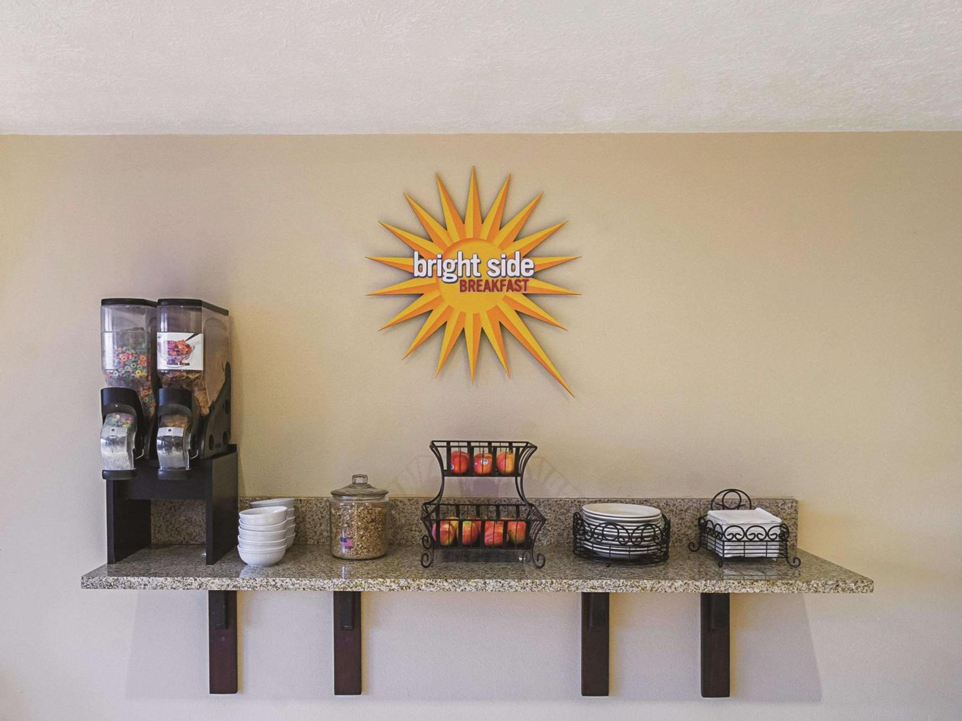 La Quinta by Wyndham Woodburn photo 27