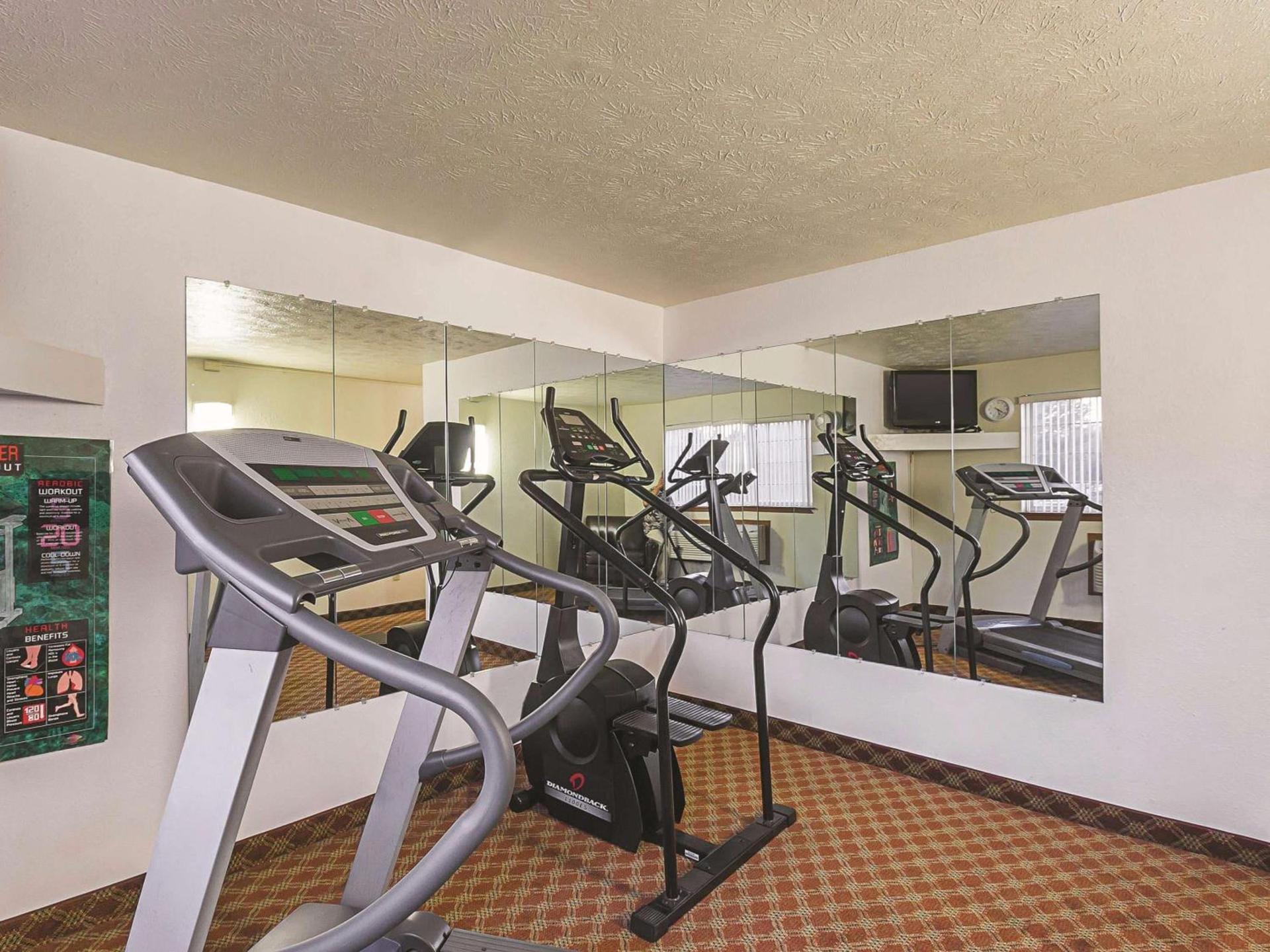 La Quinta by Wyndham Woodburn photo 12