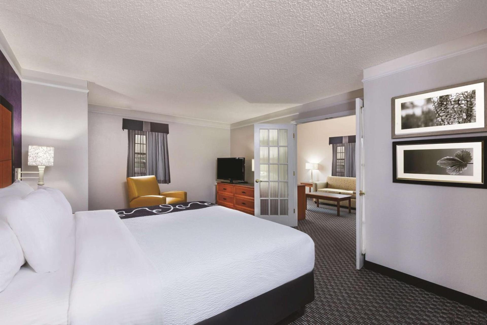 La Quinta Inn by Wyndham Midland photo 19