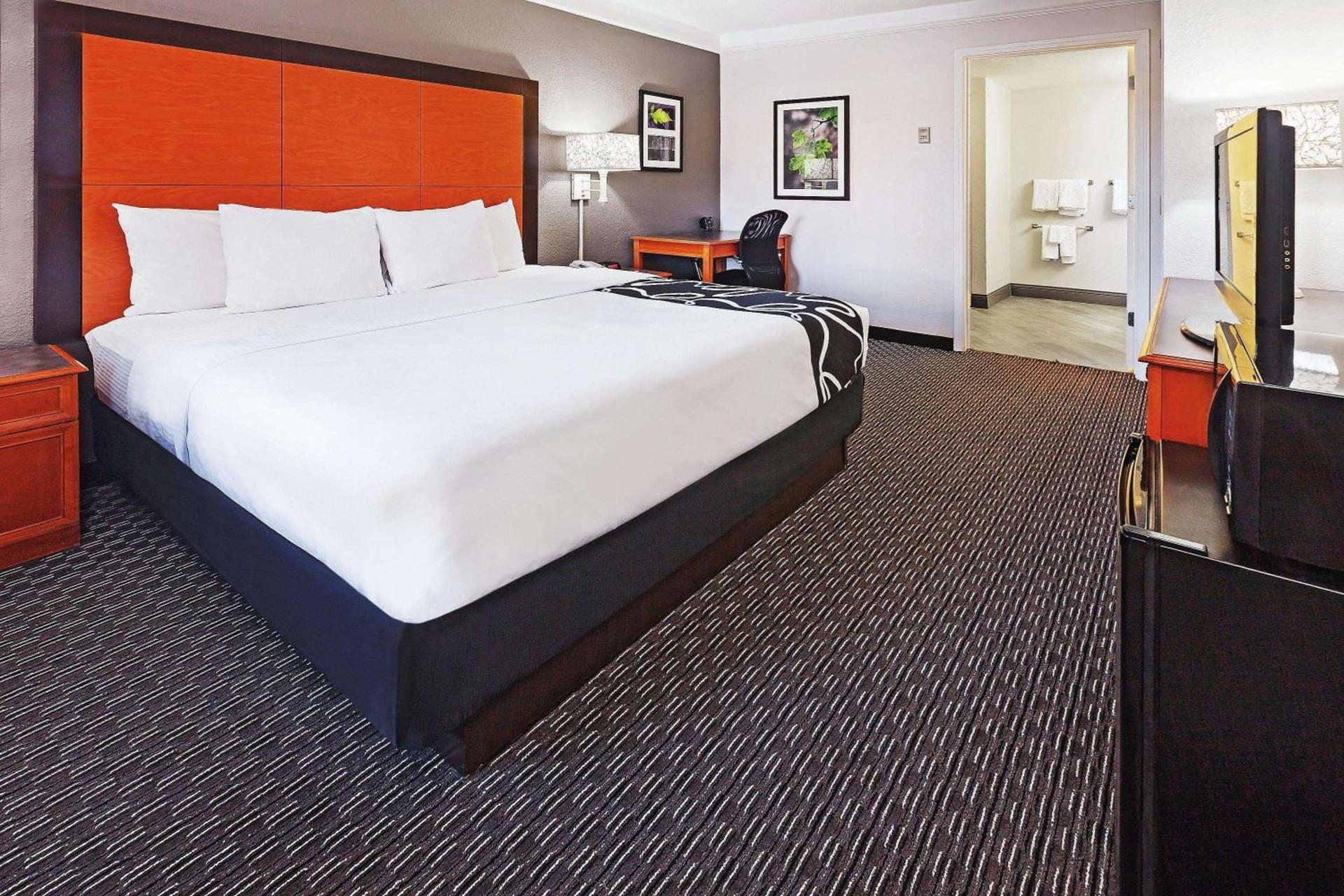 La Quinta Inn by Wyndham Dallas Uptown photo 48