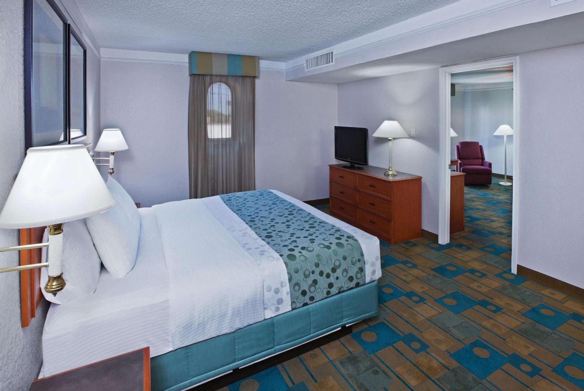 La Quinta Inn by Wyndham Austin Oltorf photo 26