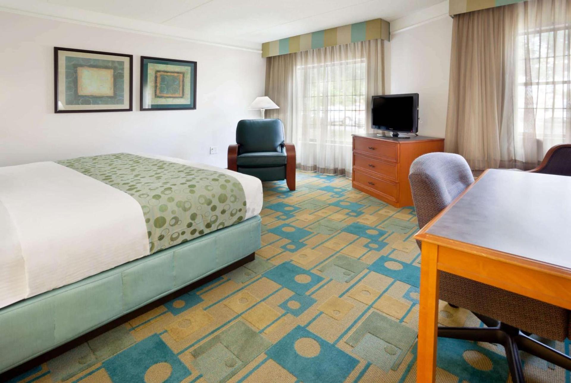 La Quinta Inn by Wyndham Austin Oltorf photo 13