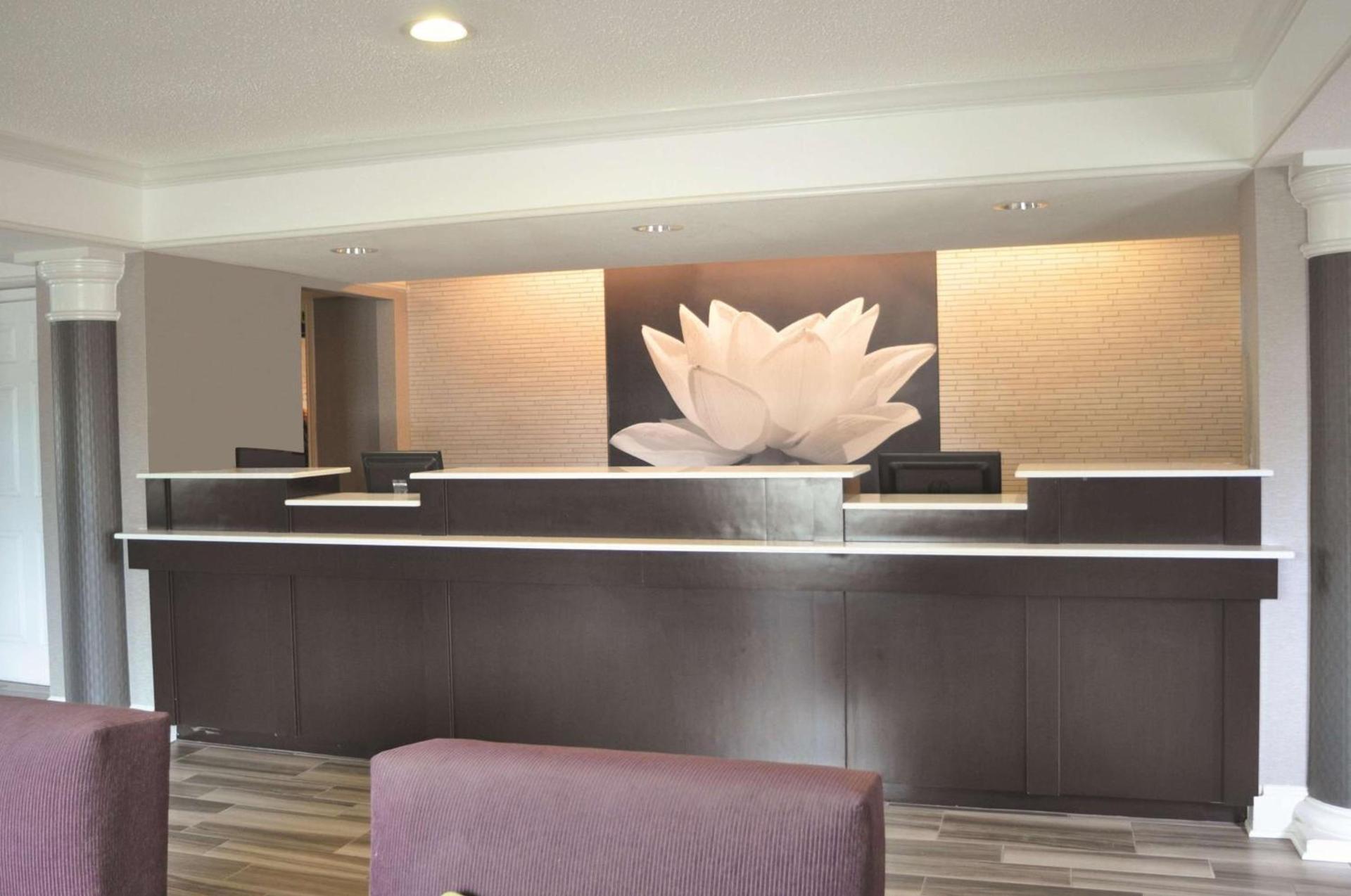 La Quinta Inn by Wyndham Dallas Uptown photo 35