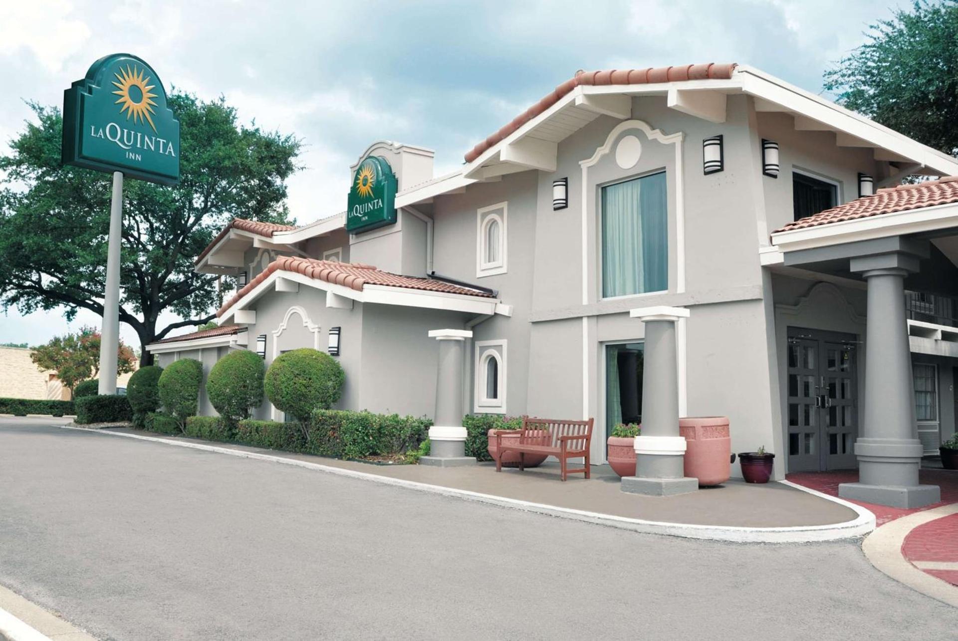 La Quinta Inn by Wyndham Dallas Uptown photo 25