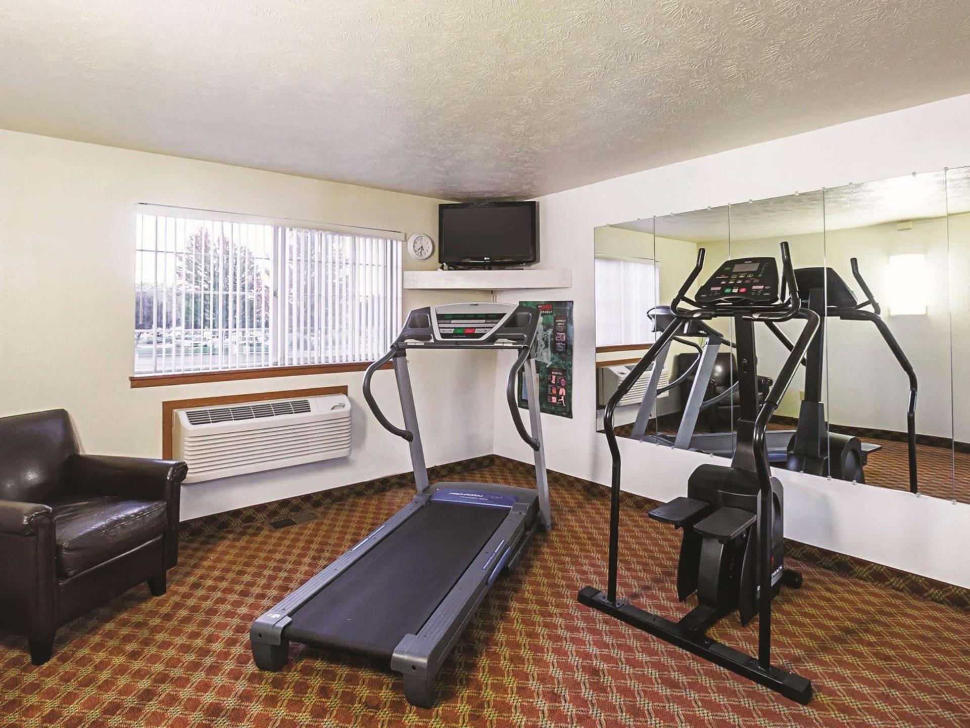 La Quinta by Wyndham Woodburn photo 11