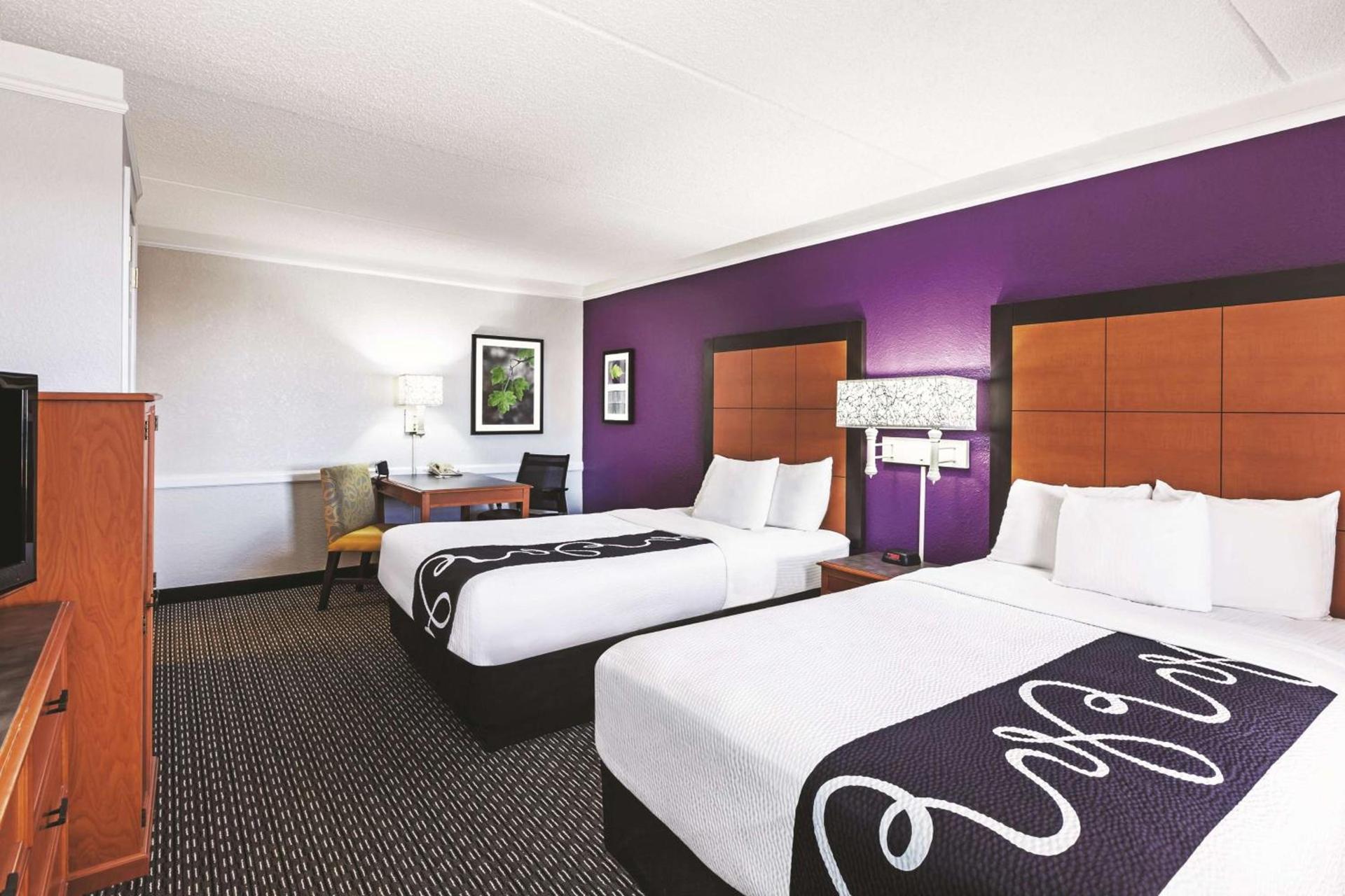 La Quinta Inn by Wyndham Midland photo 3