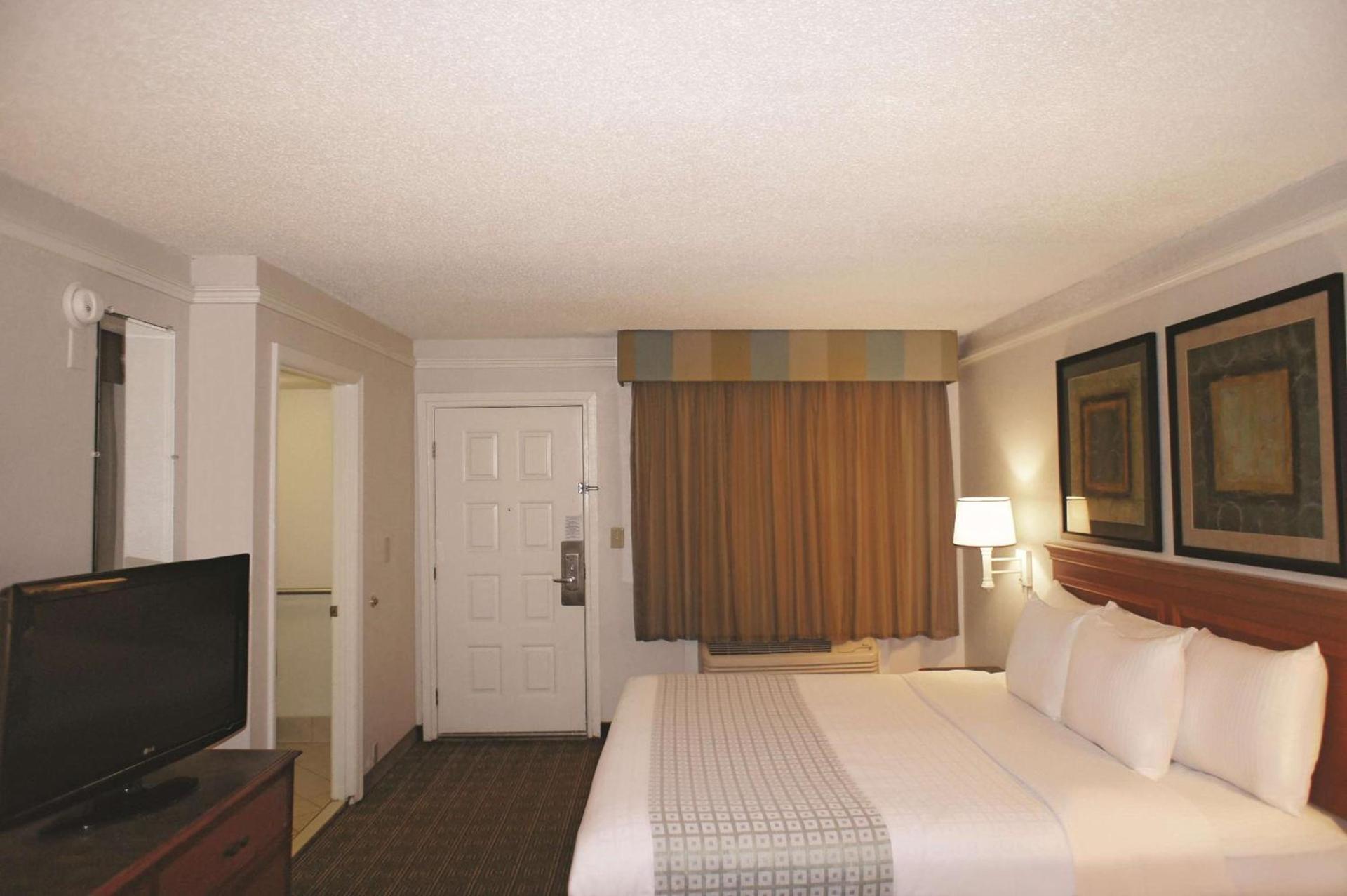 La Quinta Inn by Wyndham Tallahassee North photo 22