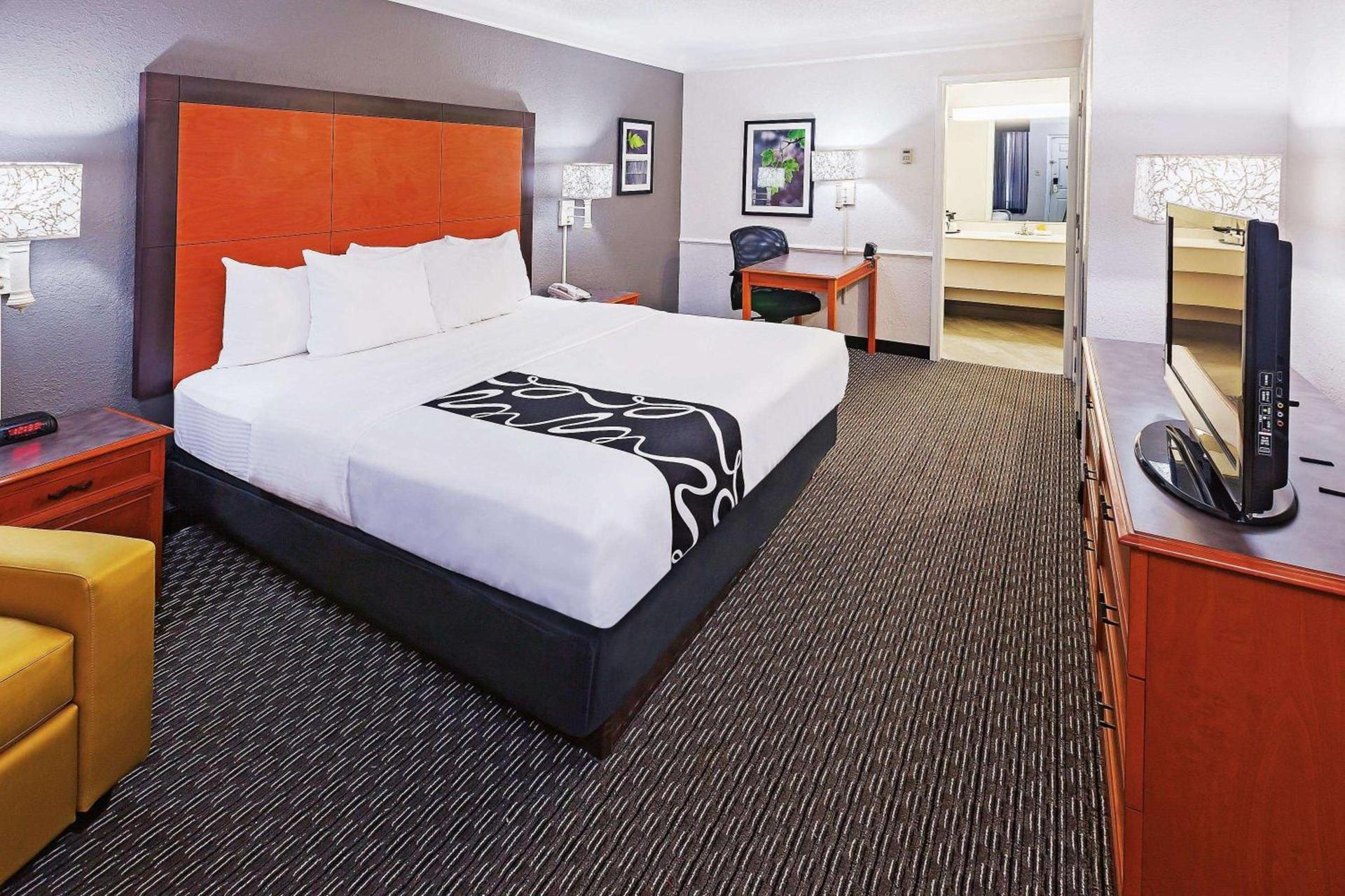 La Quinta Inn by Wyndham Dallas Uptown photo 47