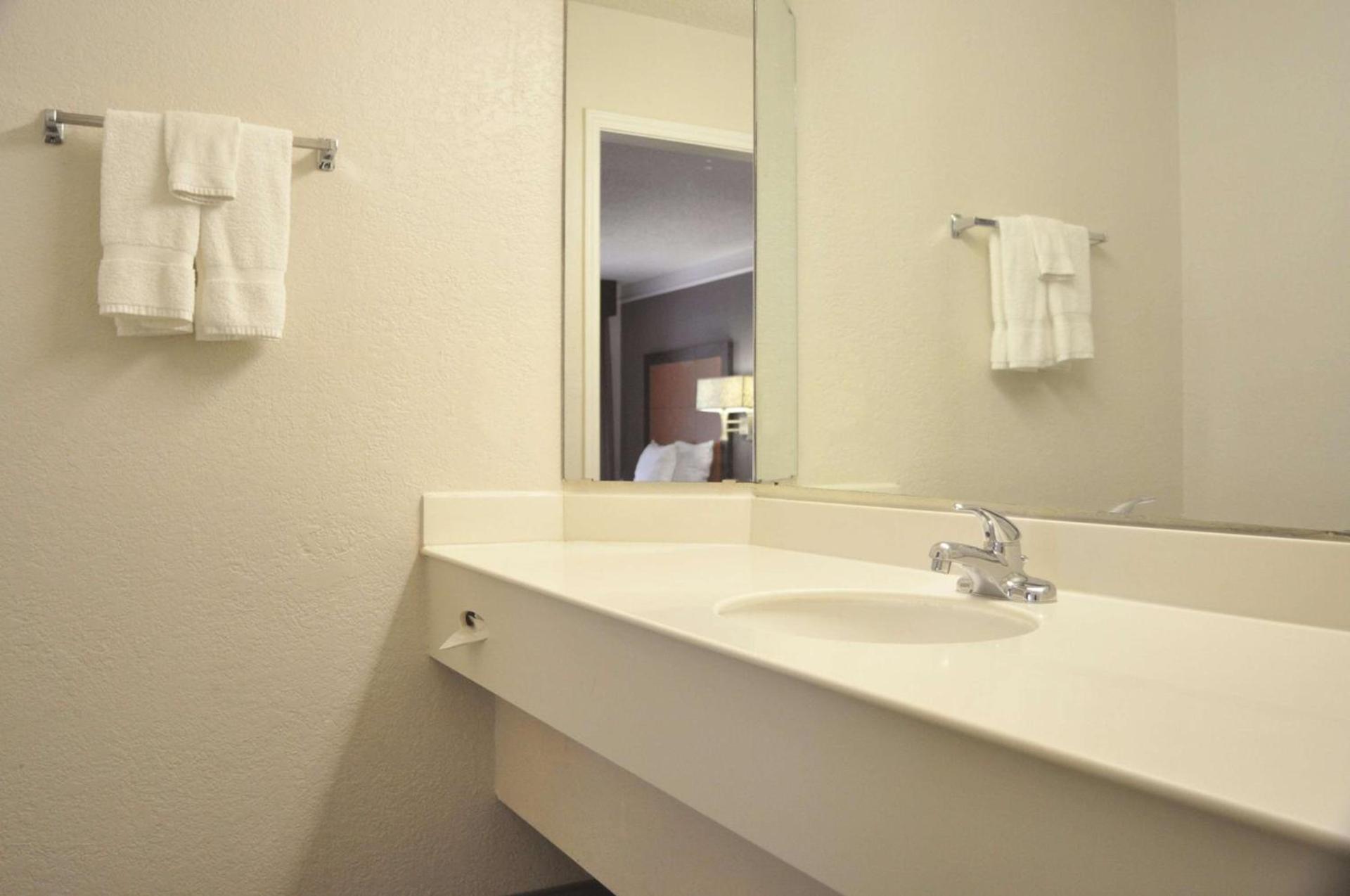 La Quinta Inn by Wyndham Dallas Uptown photo 69