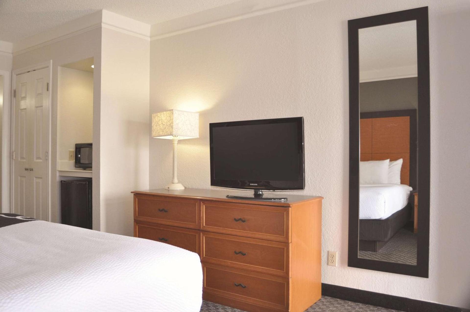 La Quinta Inn by Wyndham Dallas Uptown photo 44