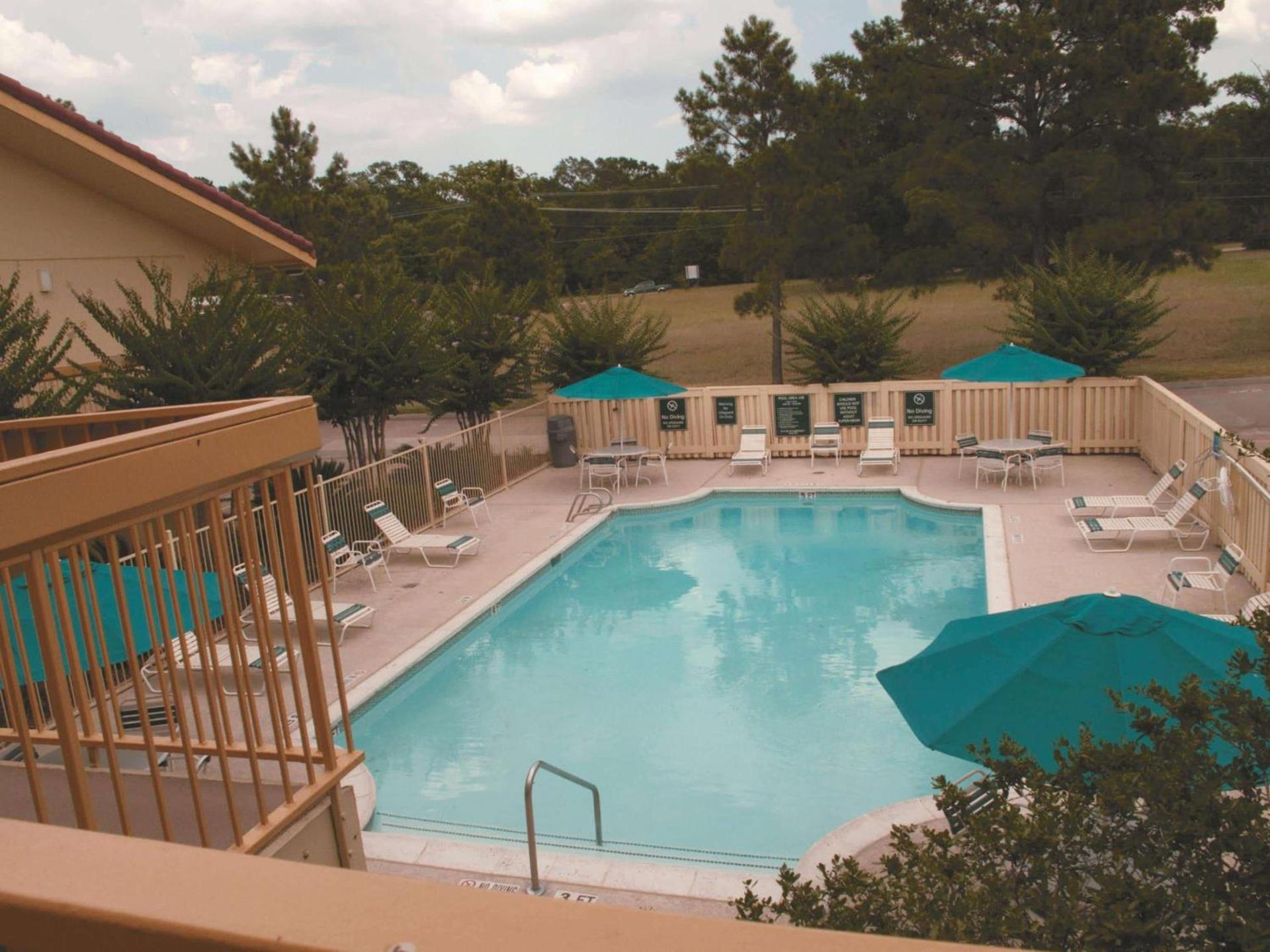 La Quinta Inn by Wyndham Lufkin photo 3