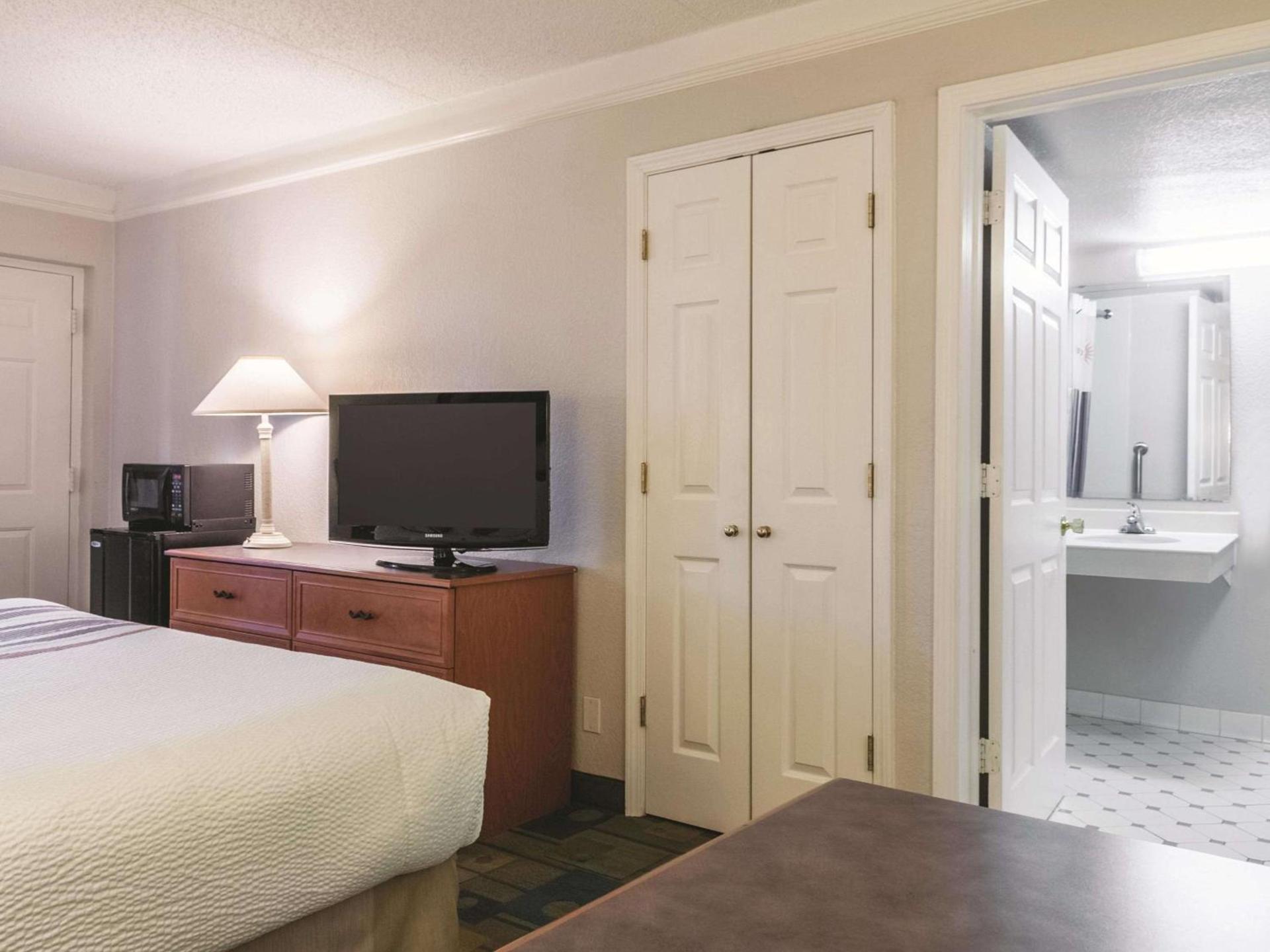 La Quinta Inn by Wyndham New Orleans West Bank / Gretna photo 9