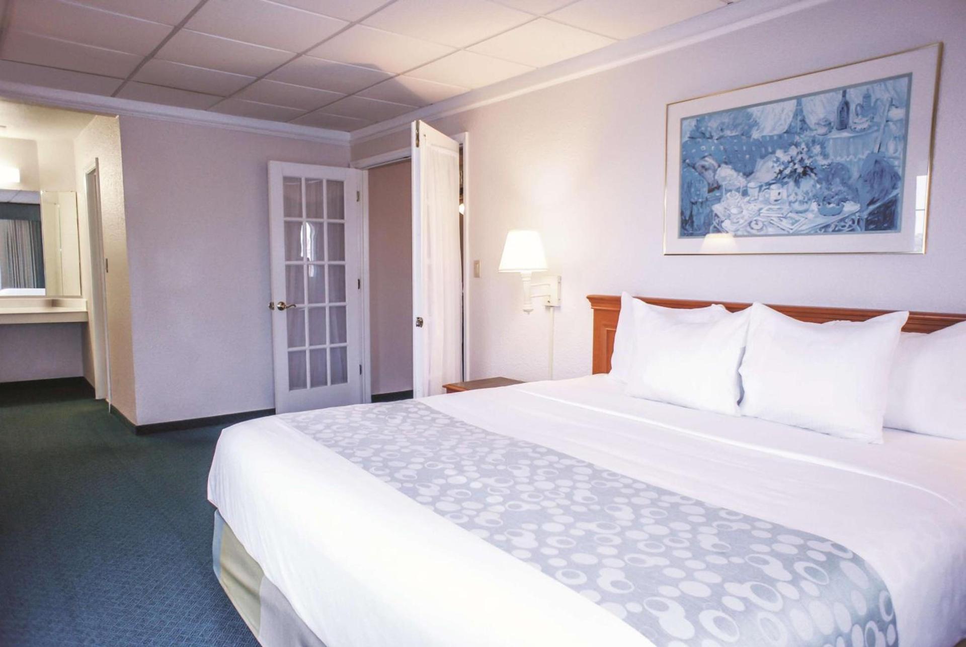 La Quinta Inn by Wyndham Moline Airport photo 20