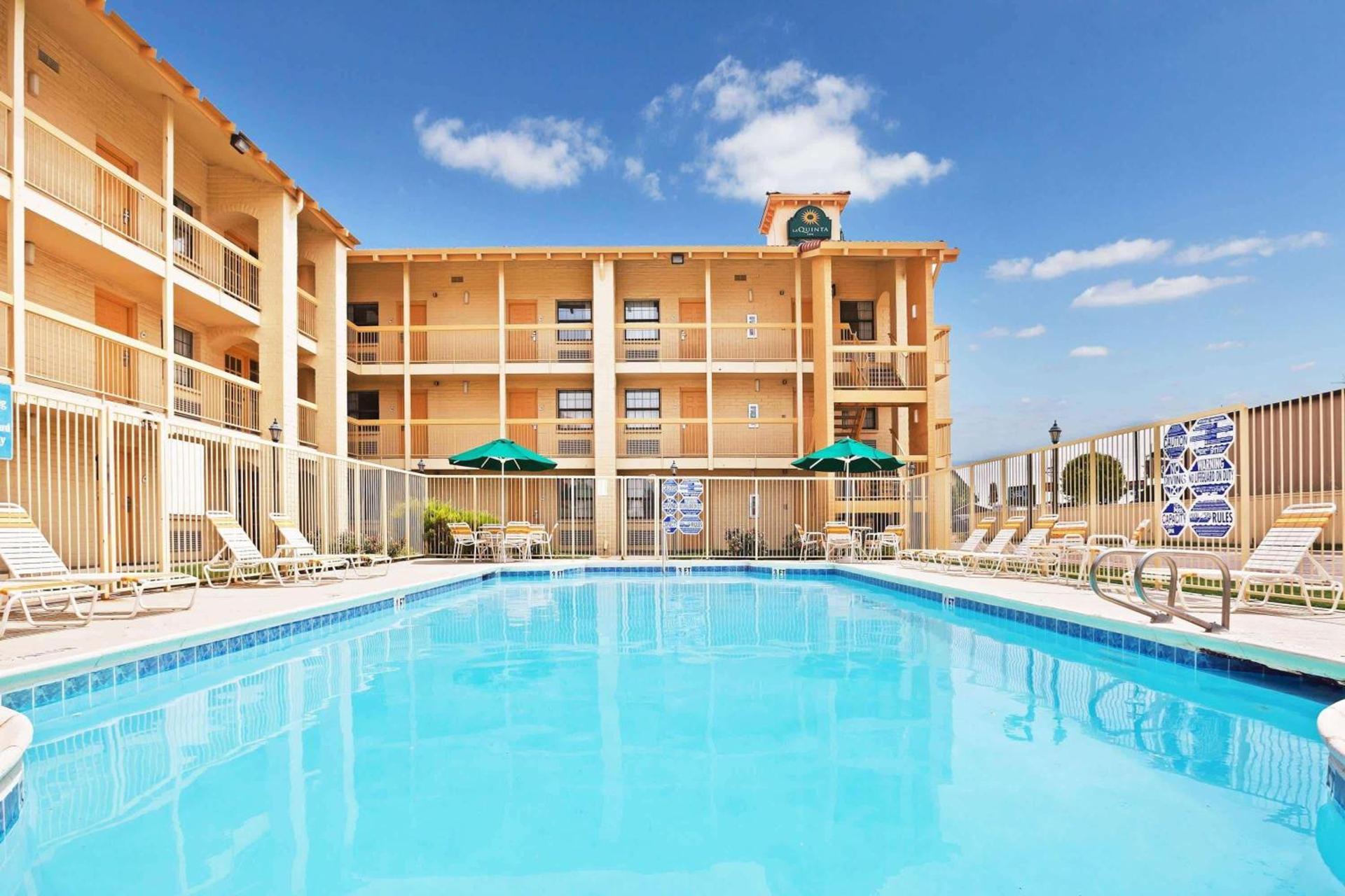 Travelodge by Wyndham Amarillo West Medical Center photo 33