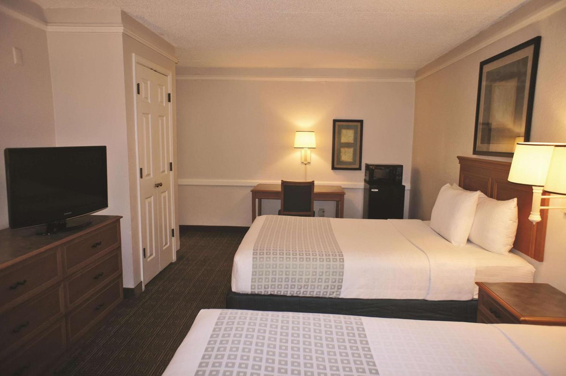 La Quinta Inn by Wyndham Tallahassee North photo 24