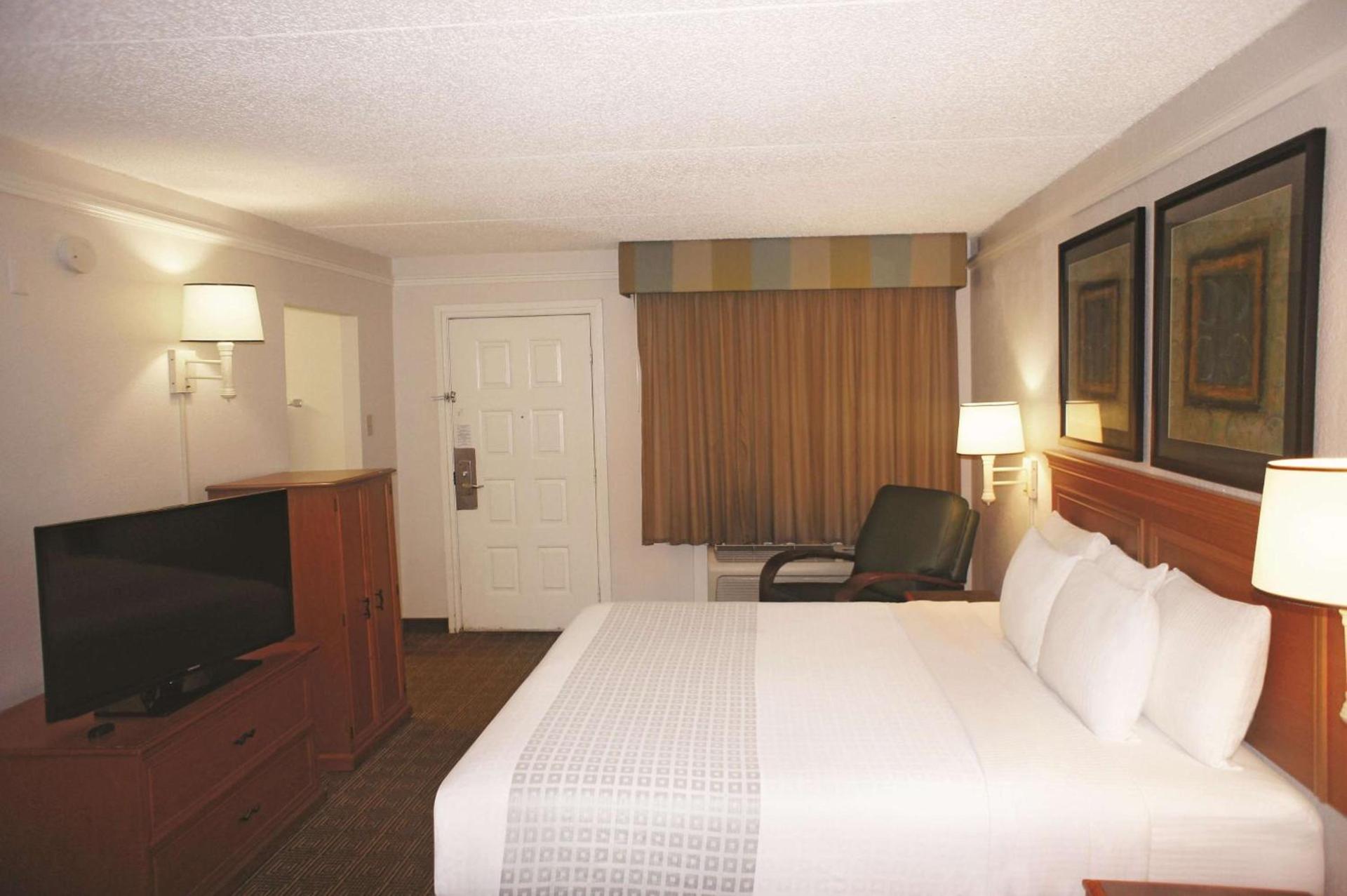 La Quinta Inn by Wyndham Tallahassee North photo 15