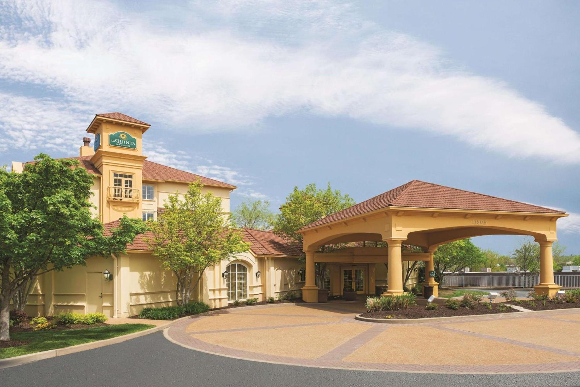 La Quinta by Wyndham St. Louis Westport — hotel in Saint Louis
