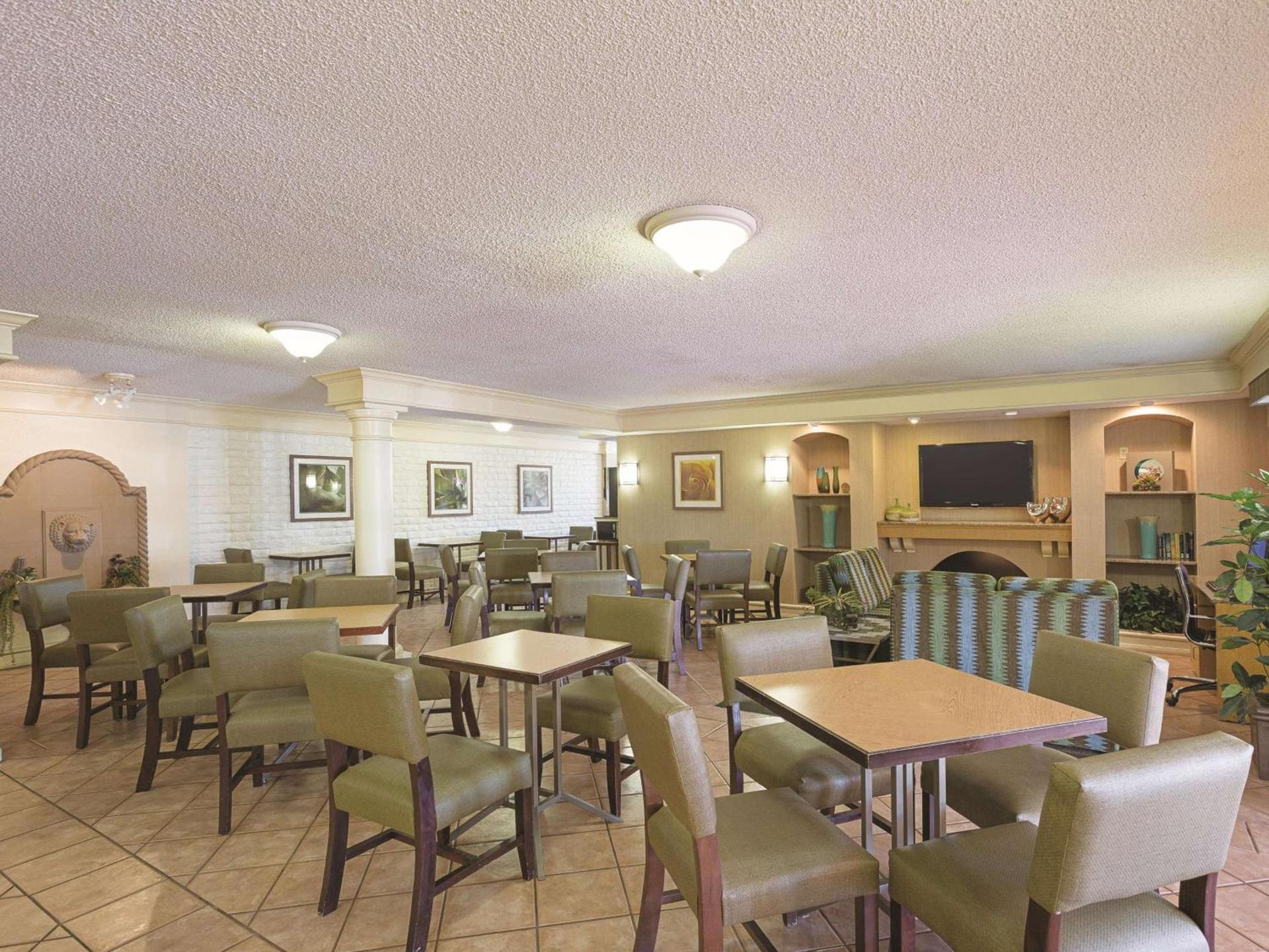 La Quinta Inn by Wyndham San Diego Chula Vista photo 4