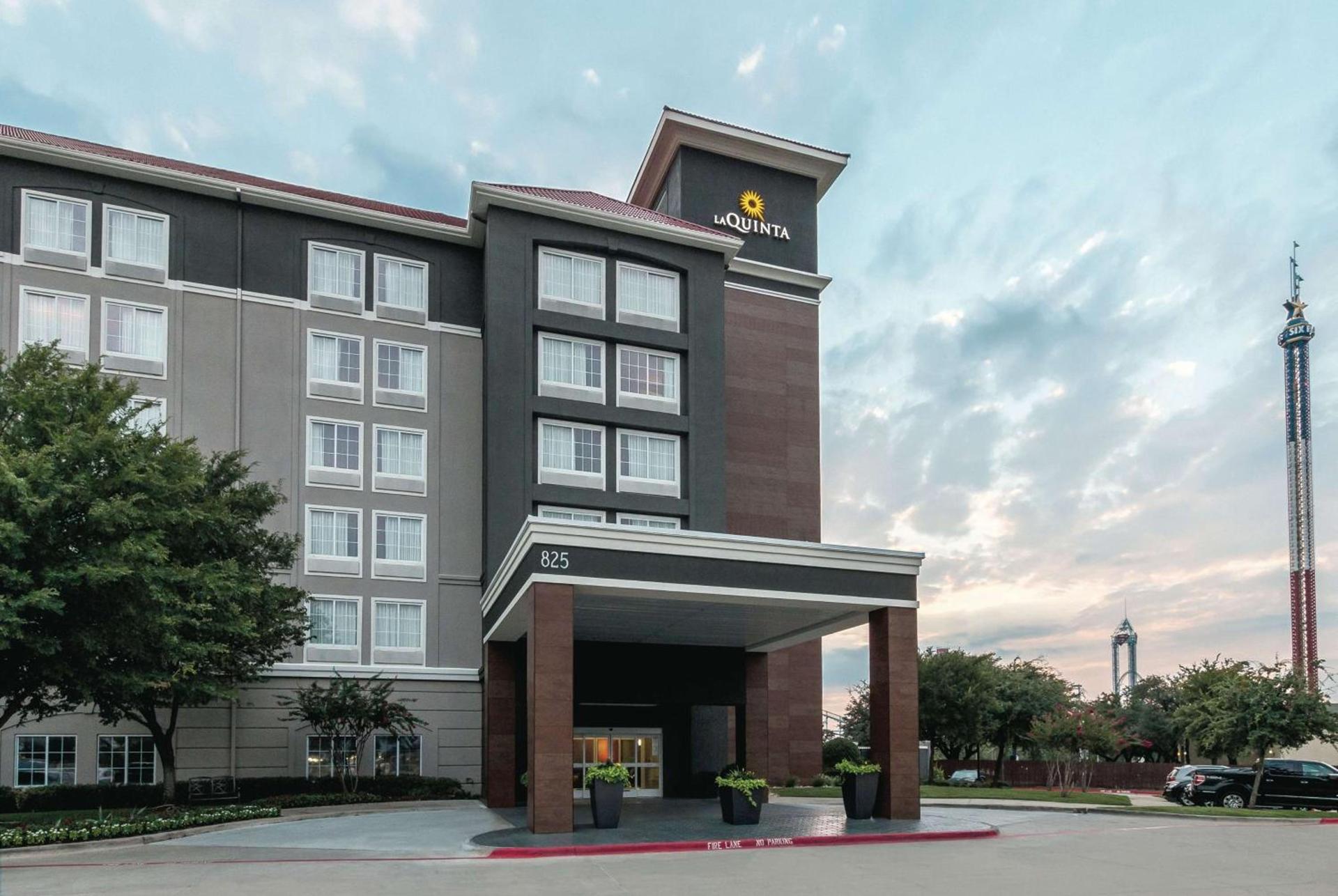 La Quinta by Wyndham Arlington North 6 Flags Dr — hotel in Arlington