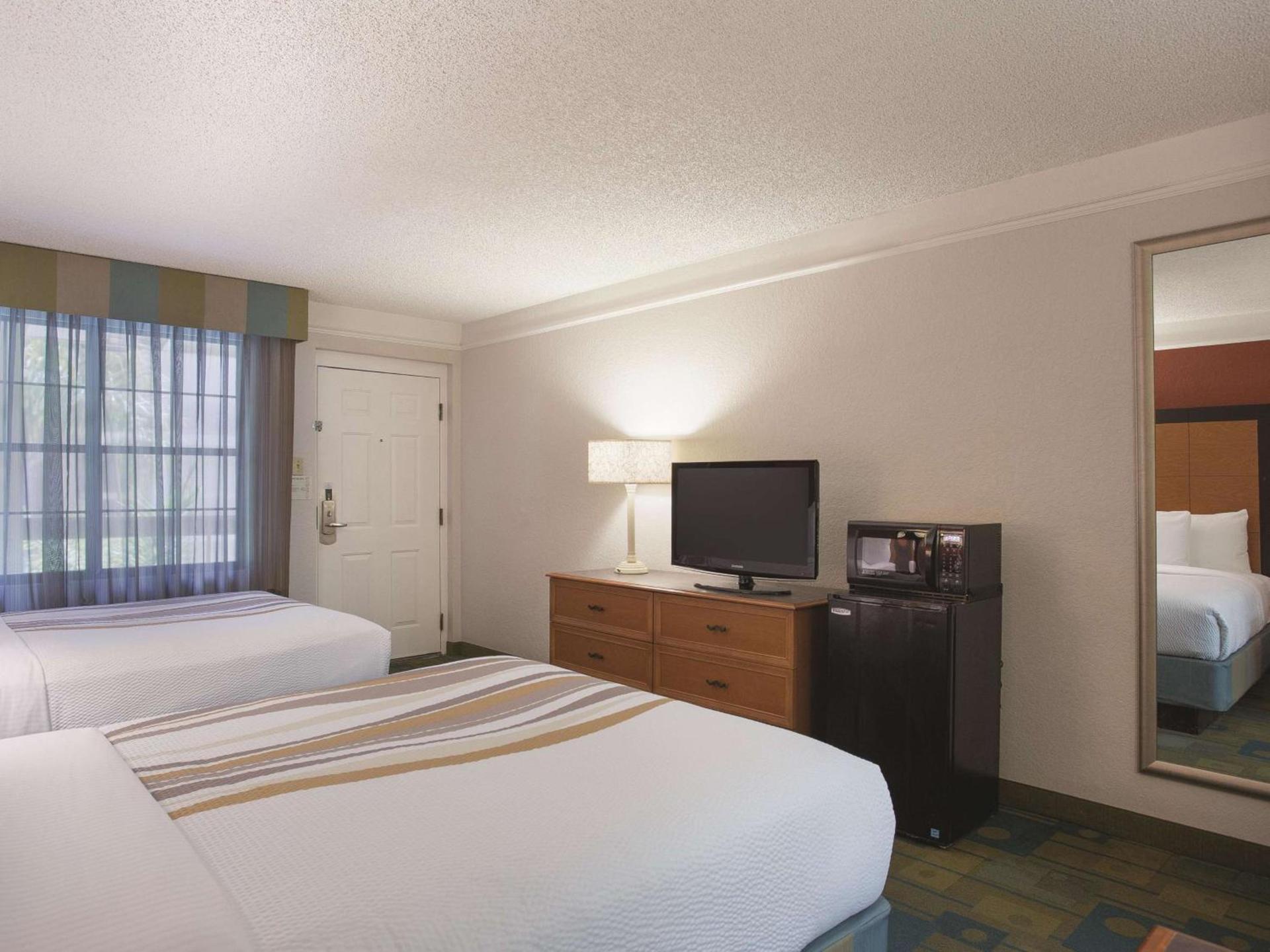La Quinta Inn by Wyndham San Diego Chula Vista photo 12