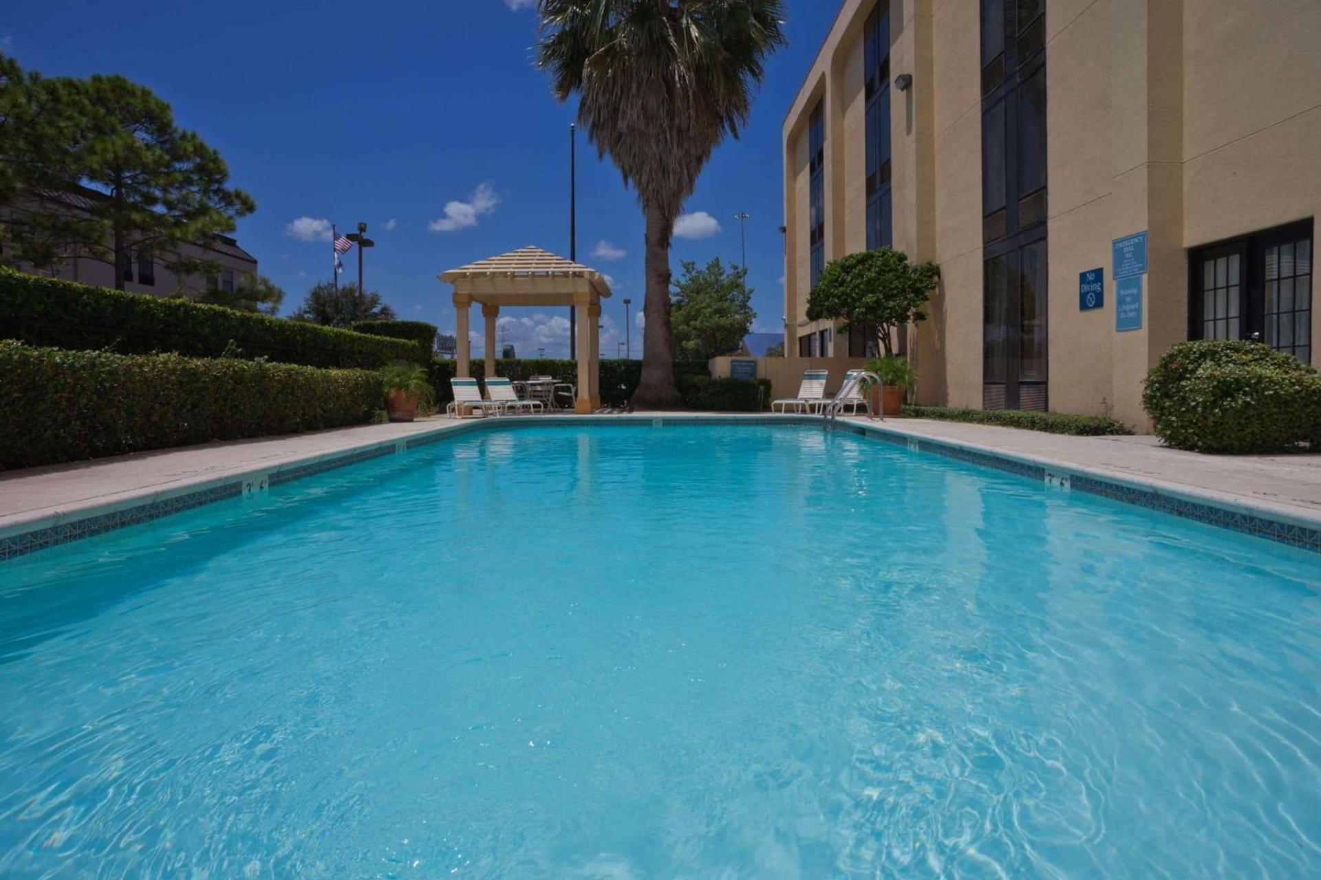 La Quinta by Wyndham Houston Stafford Sugarland photo 13