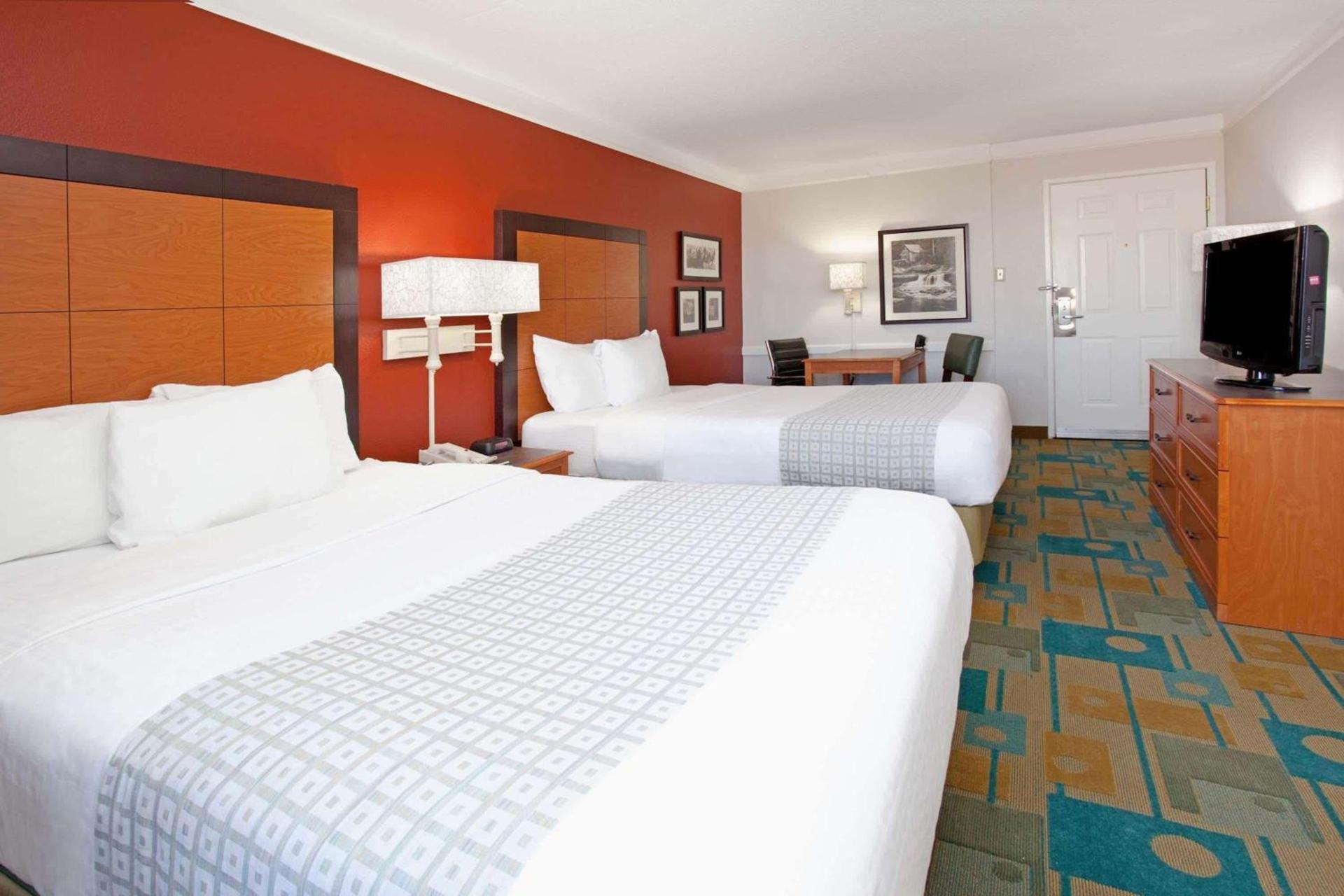 La Quinta Inn by Wyndham Cheyenne photo 13