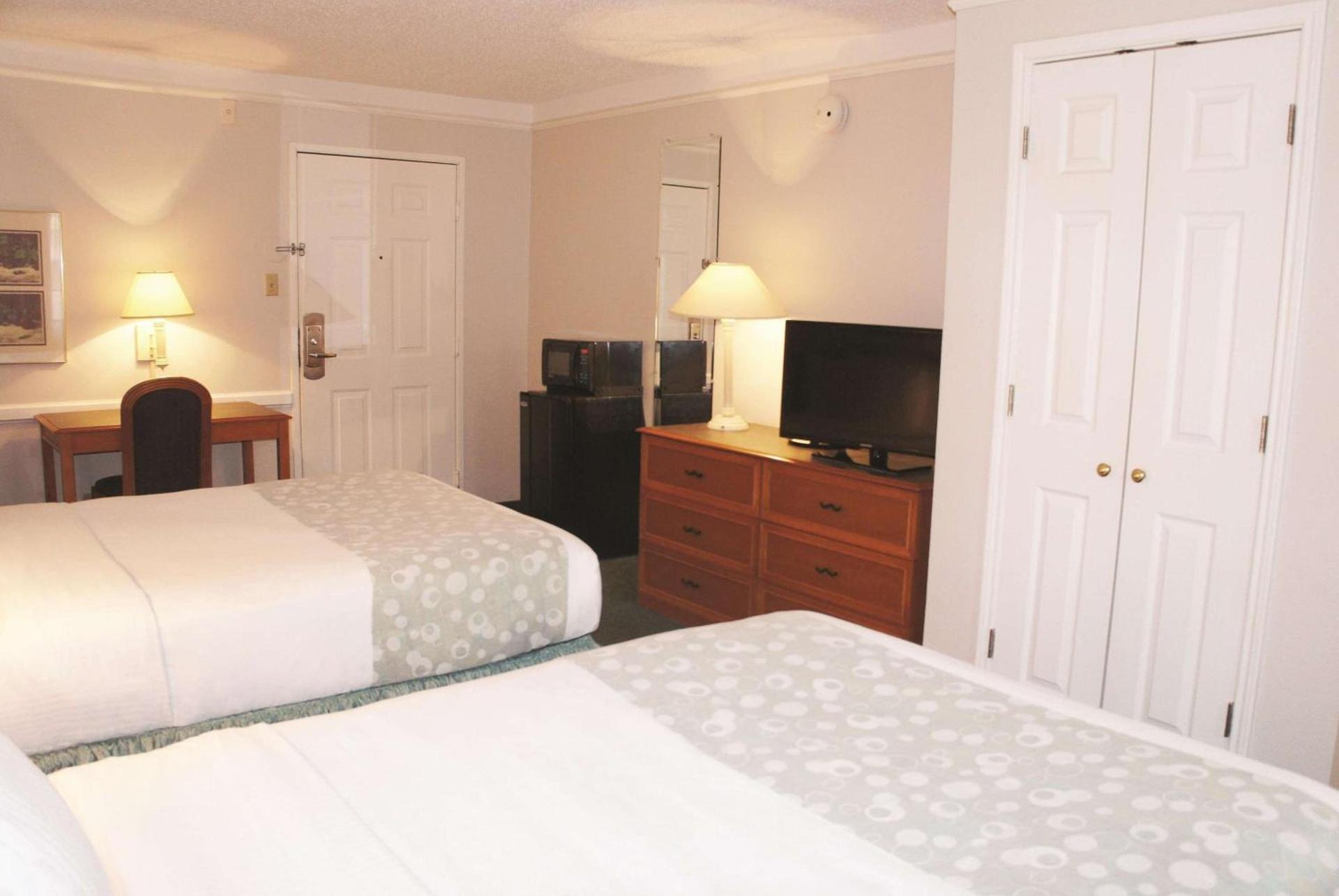 La Quinta Inn by Wyndham Omaha West photo 20