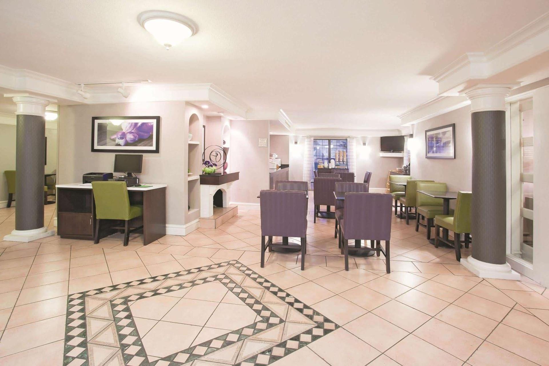 La Quinta Inn by Wyndham Salt Lake City Midvale photo 23