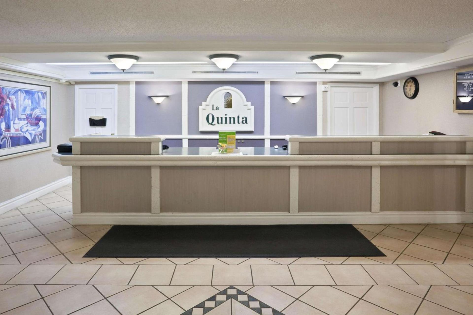 La Quinta Inn by Wyndham Omaha West photo 21