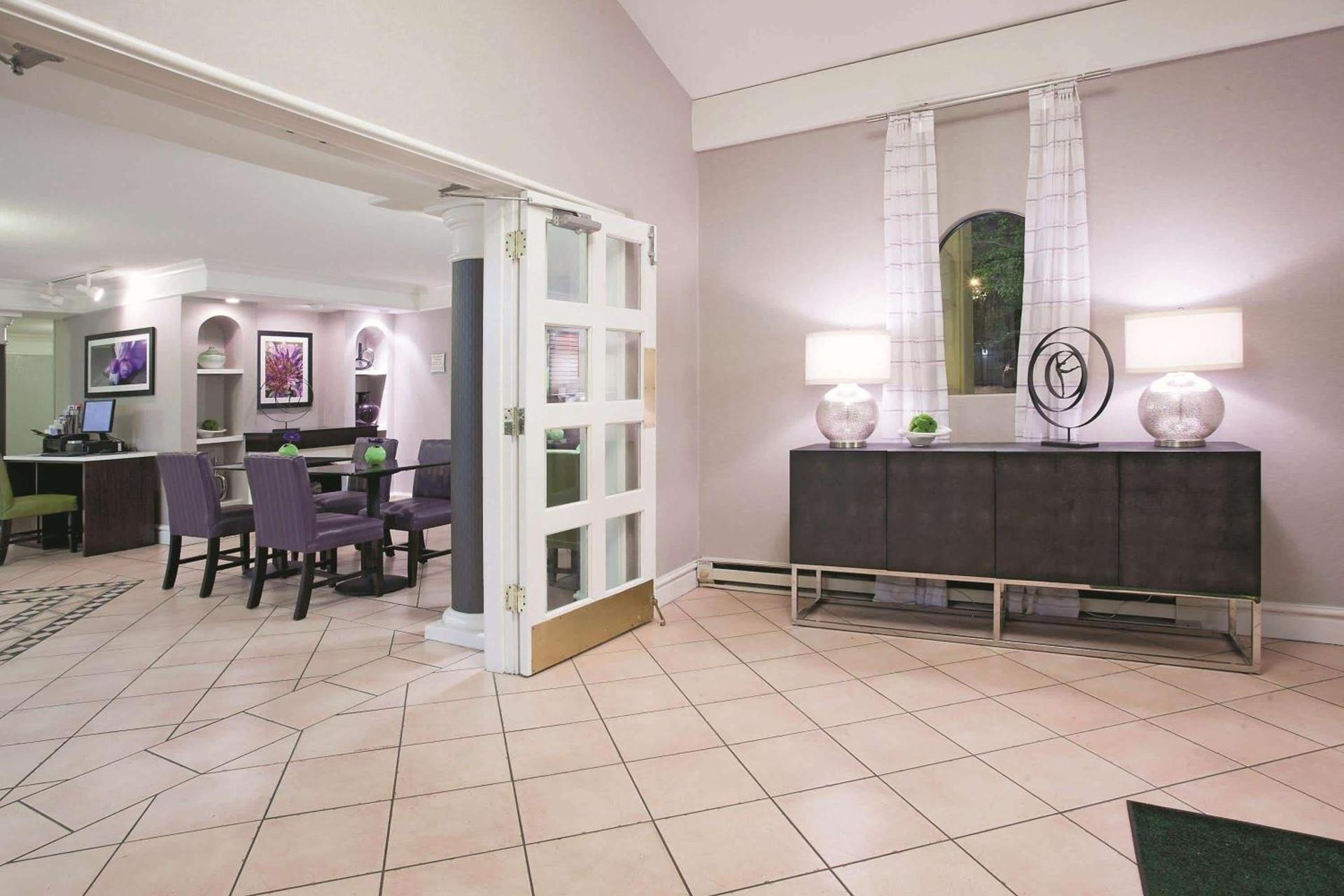 La Quinta Inn by Wyndham Salt Lake City Midvale photo 6