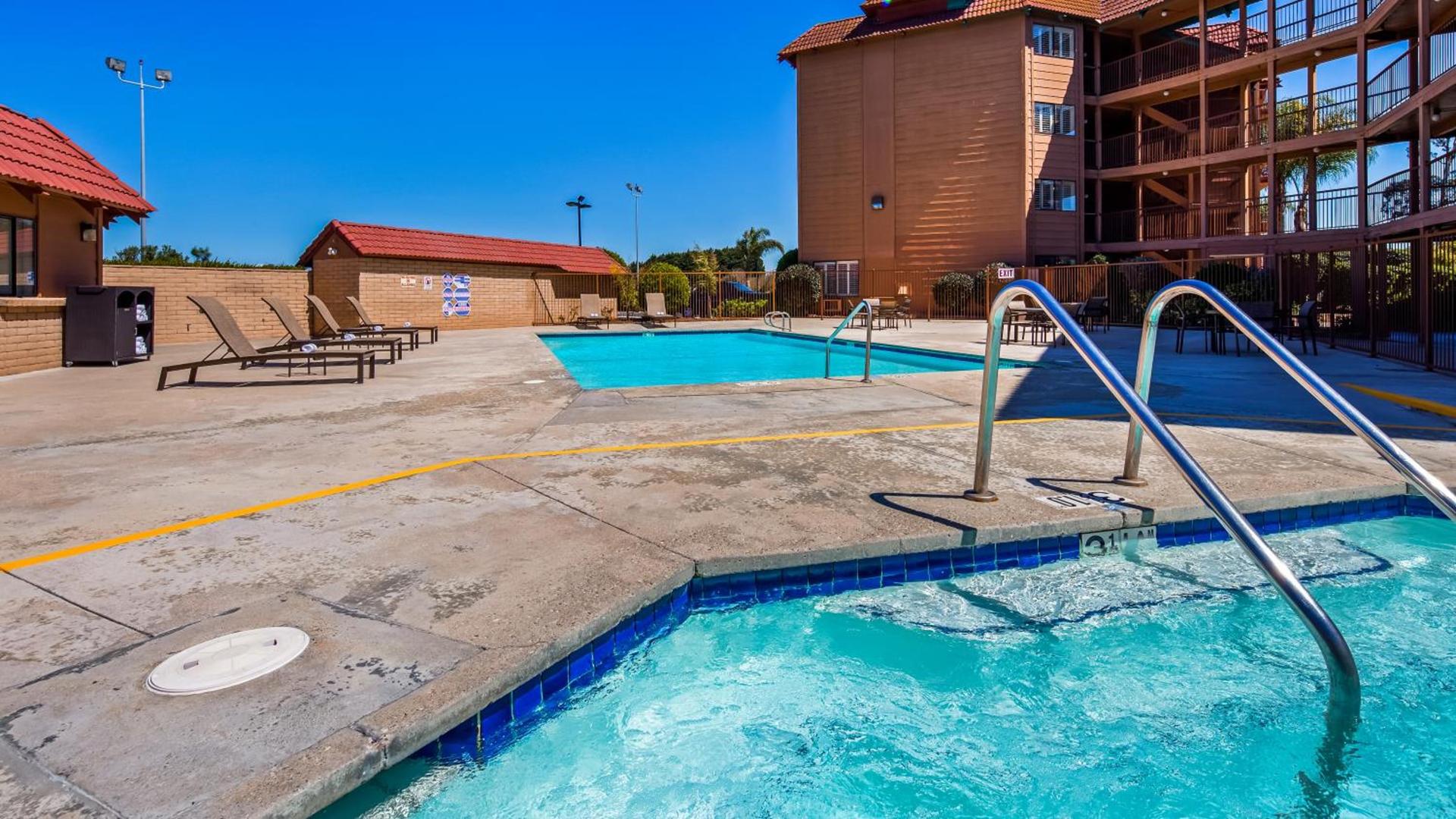 Lompoc Valley Inn and Suites photo 42
