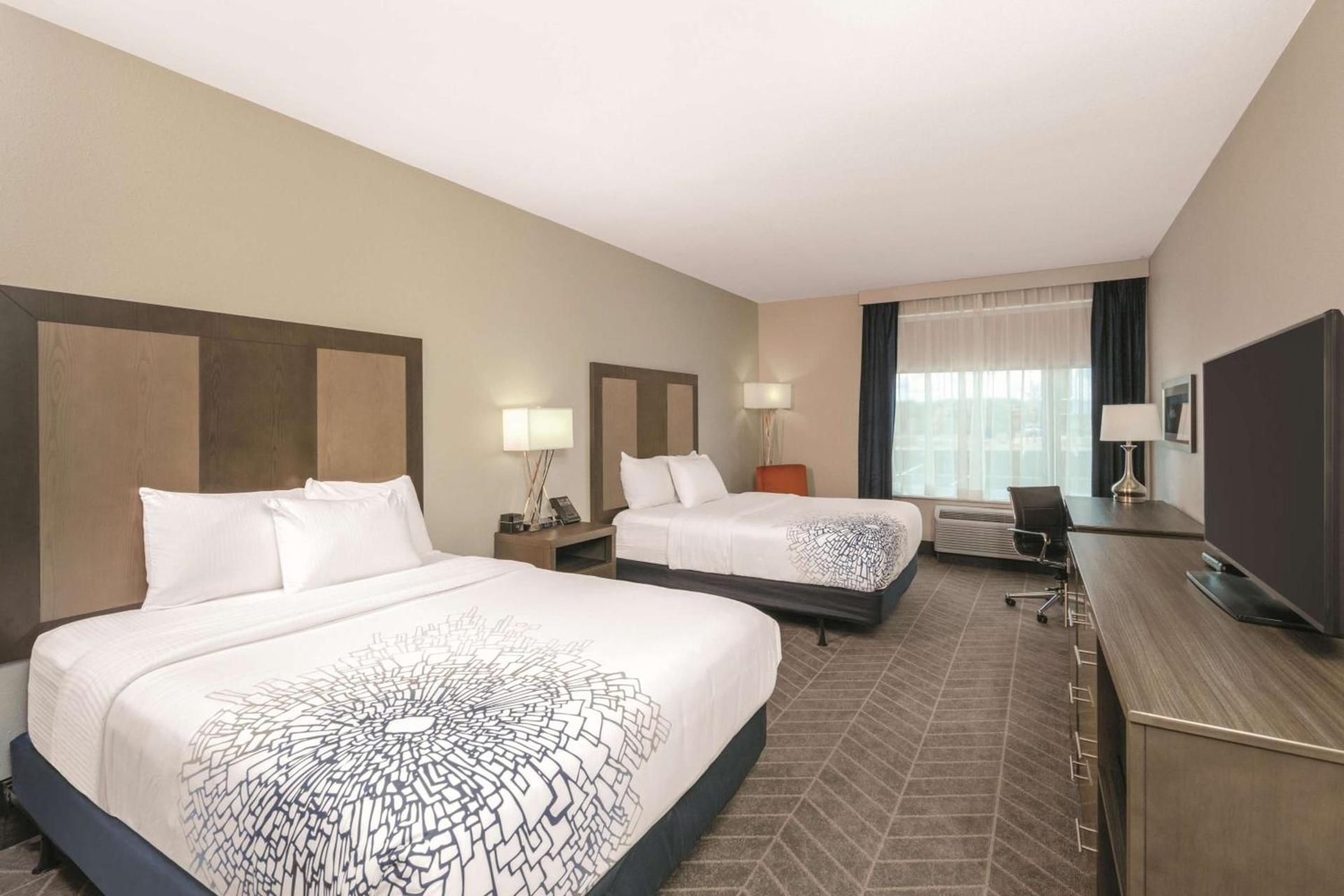 La Quinta by Wyndham Opelika Auburn photo 14