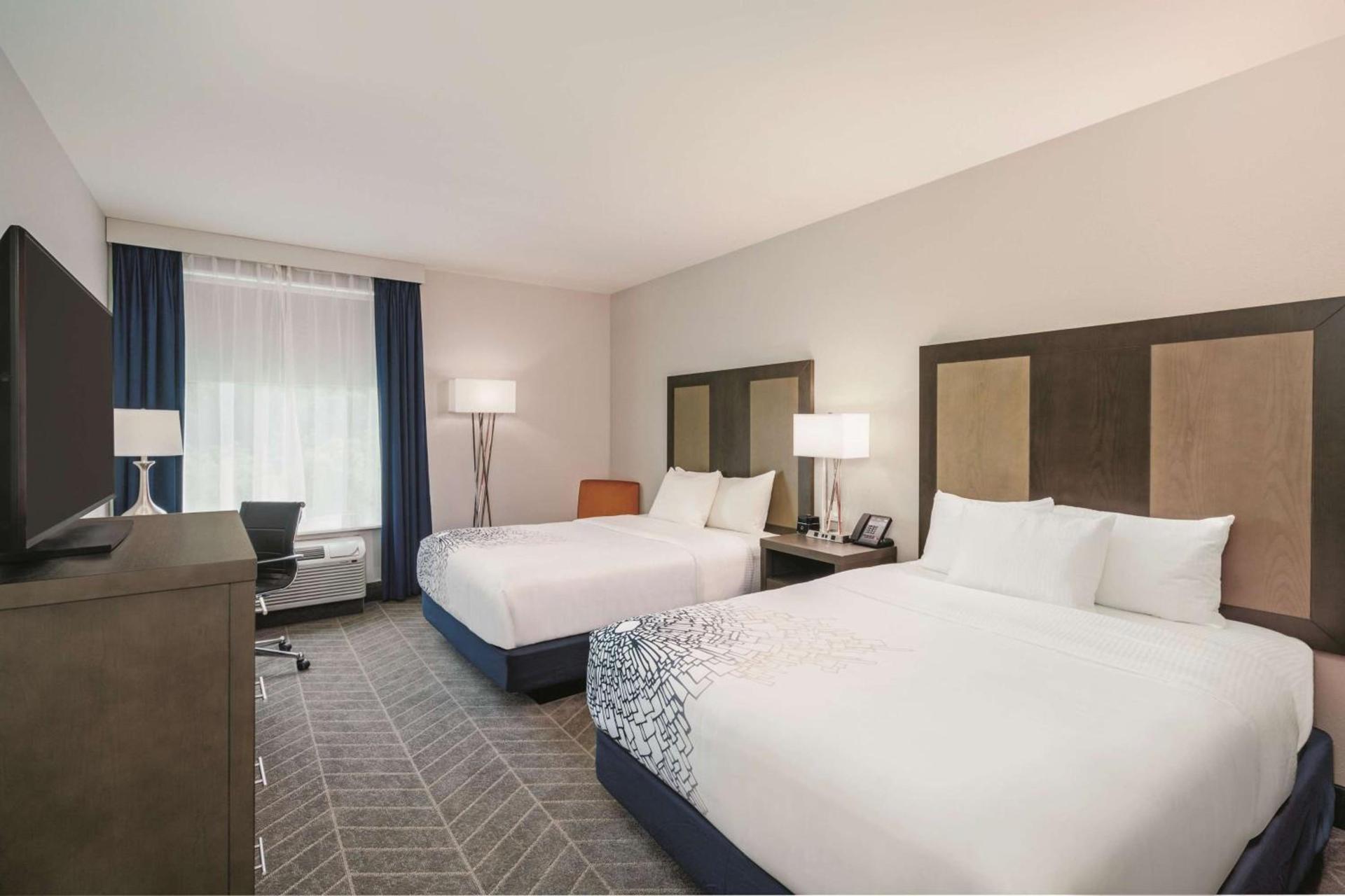 La Quinta by Wyndham Opelika Auburn photo 5
