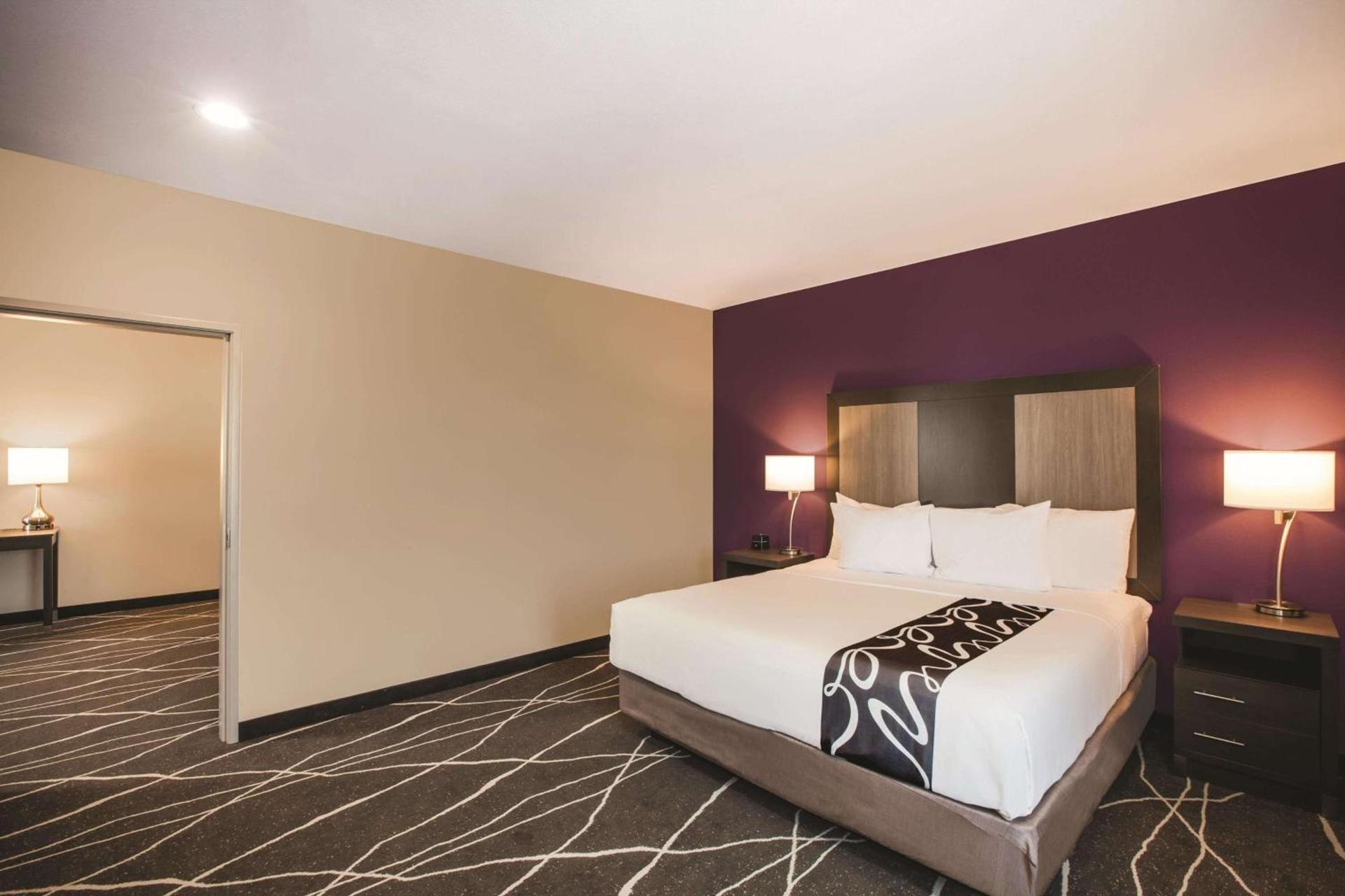 La Quinta by Wyndham Dallas Northeast-Arboretum photo 23