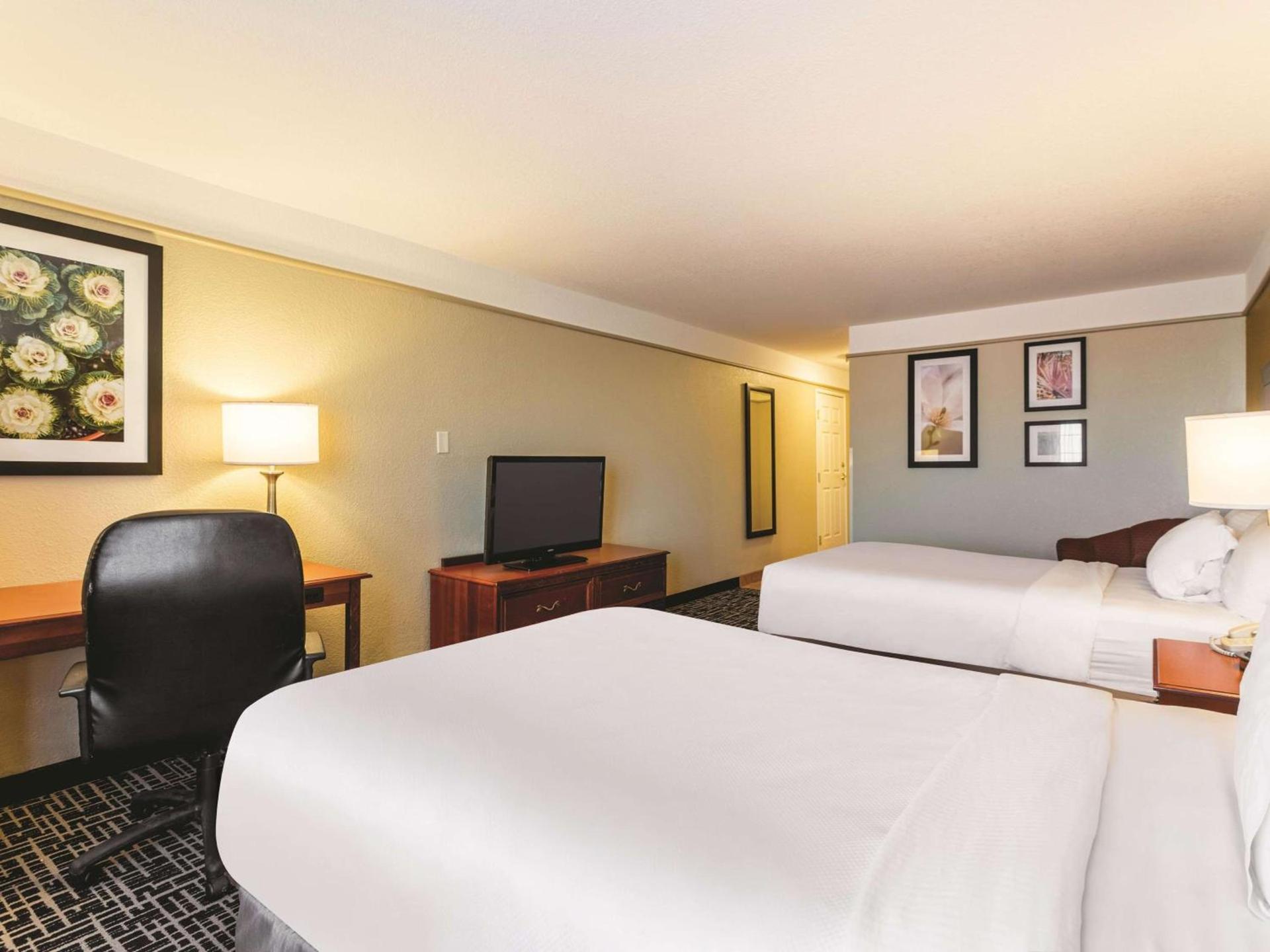 La Quinta by Wyndham Deming photo 3