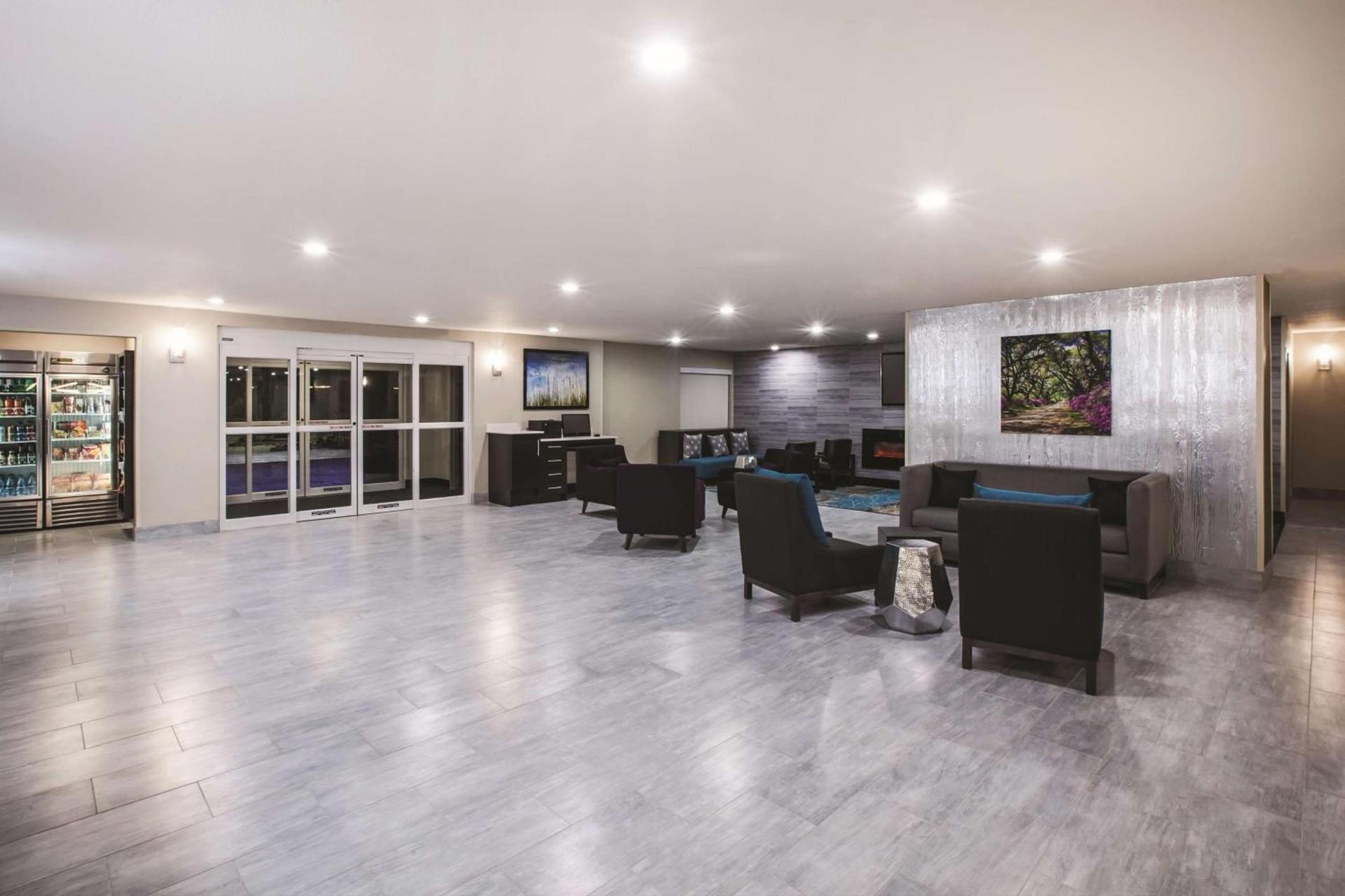 La Quinta by Wyndham Walker - Denham Springs photo 8