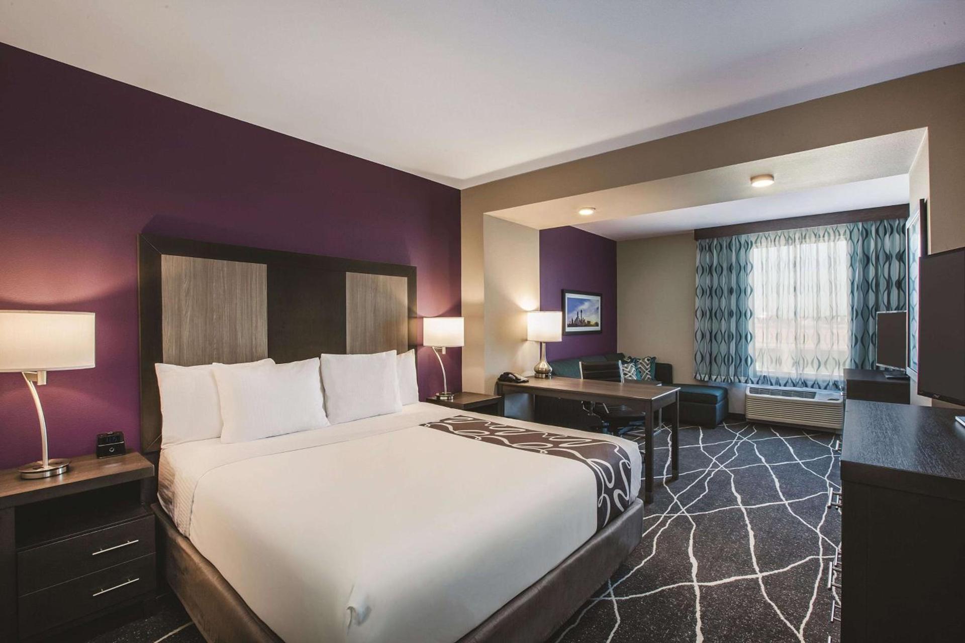 La Quinta by Wyndham Dallas Northeast-Arboretum photo 19