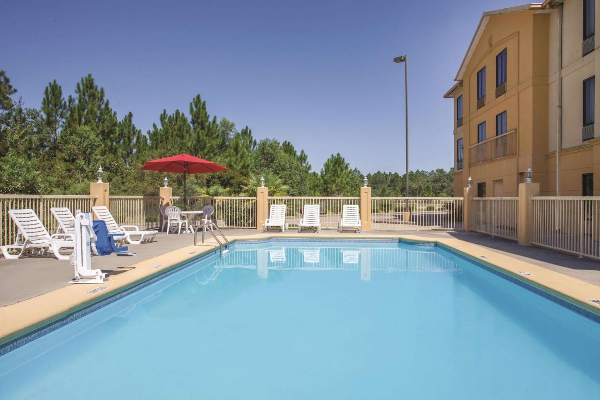 Baymont by Wyndham Moss Point Pascagoula photo 10