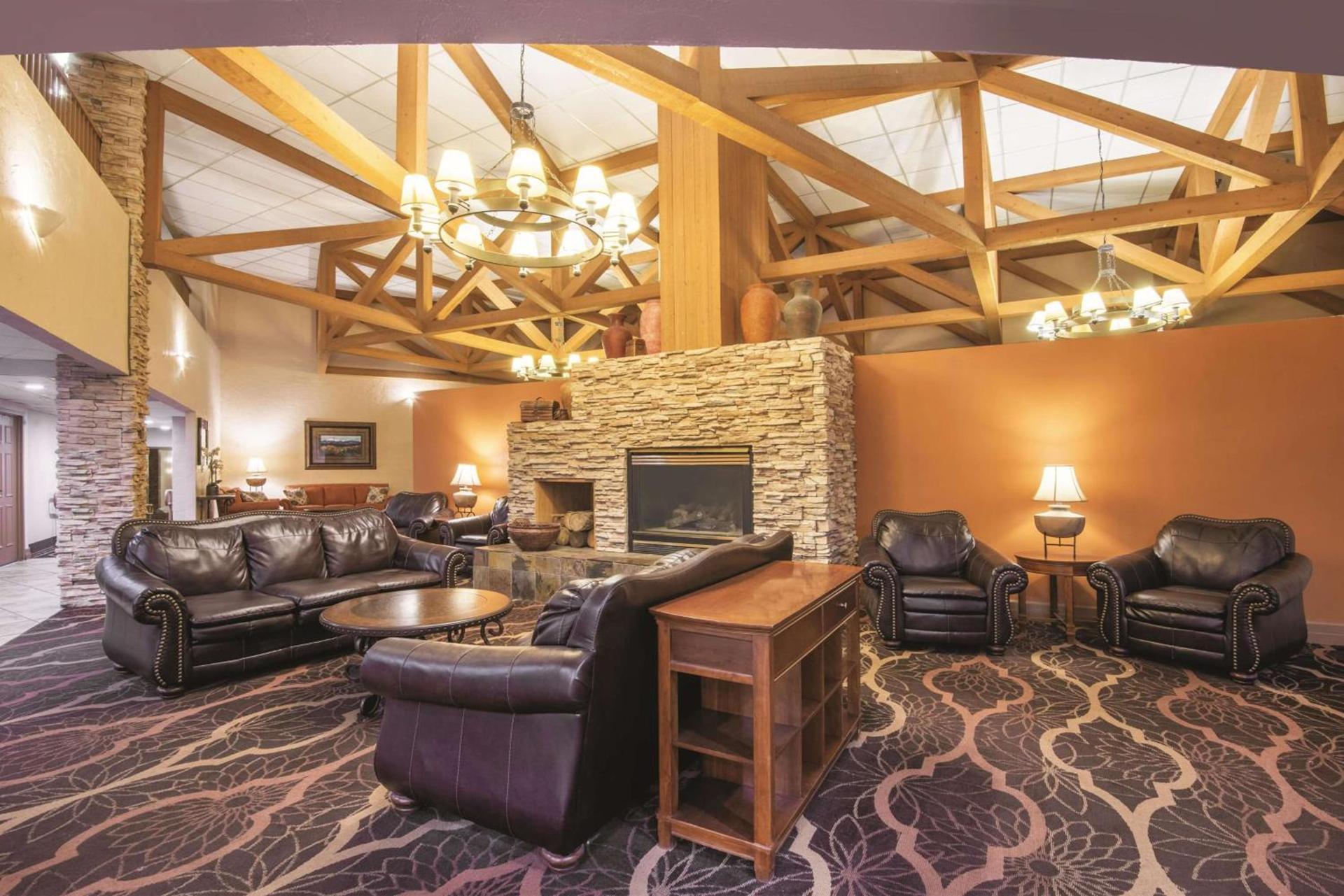Mountain Valley Inn & Suites photo 3
