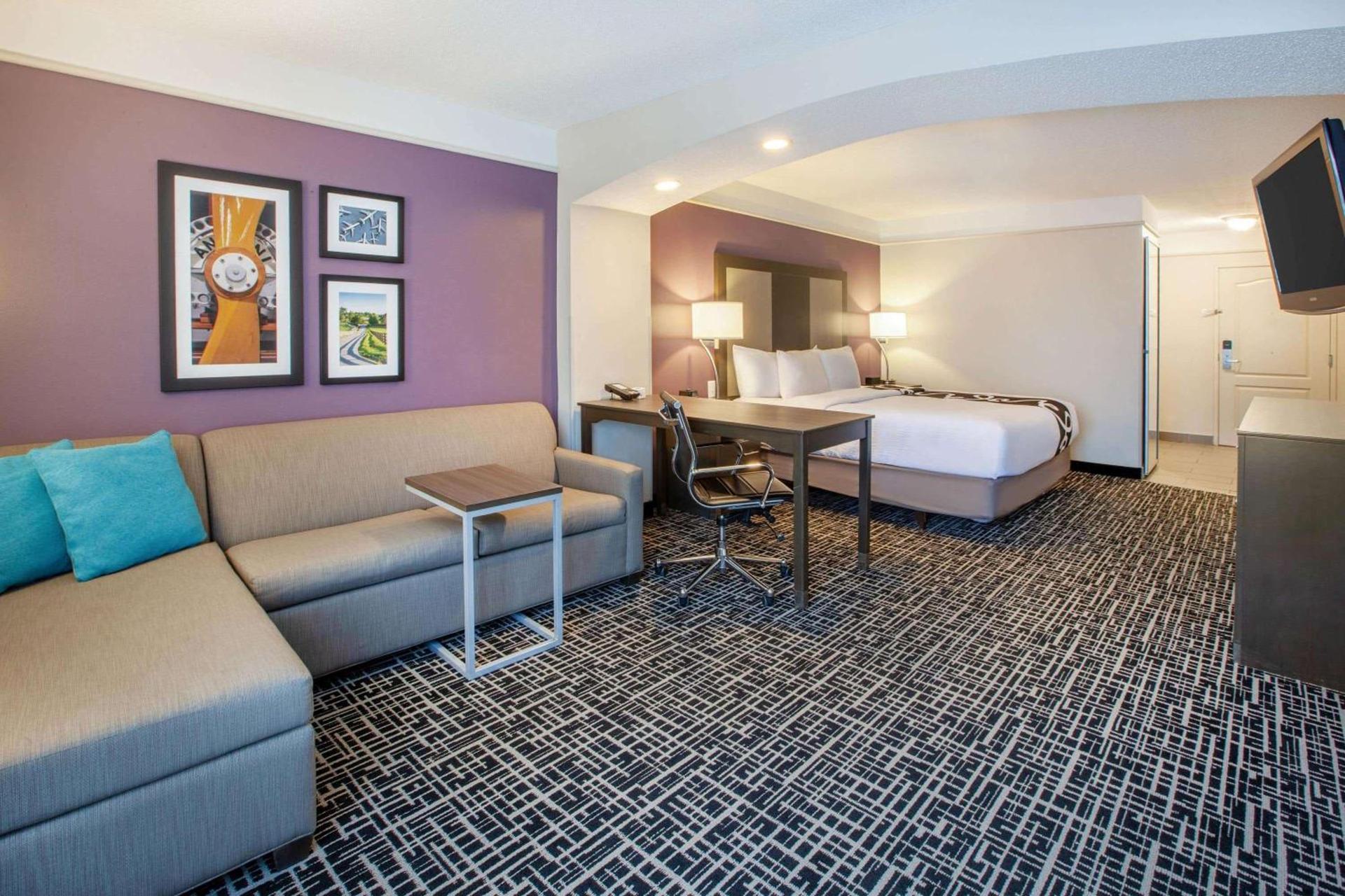 La Quinta by Wyndham Cincinnati Airport Florence photo 18