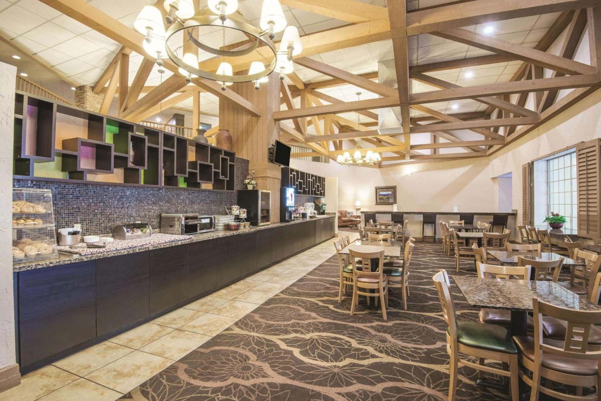 Mountain Valley Inn & Suites photo 4