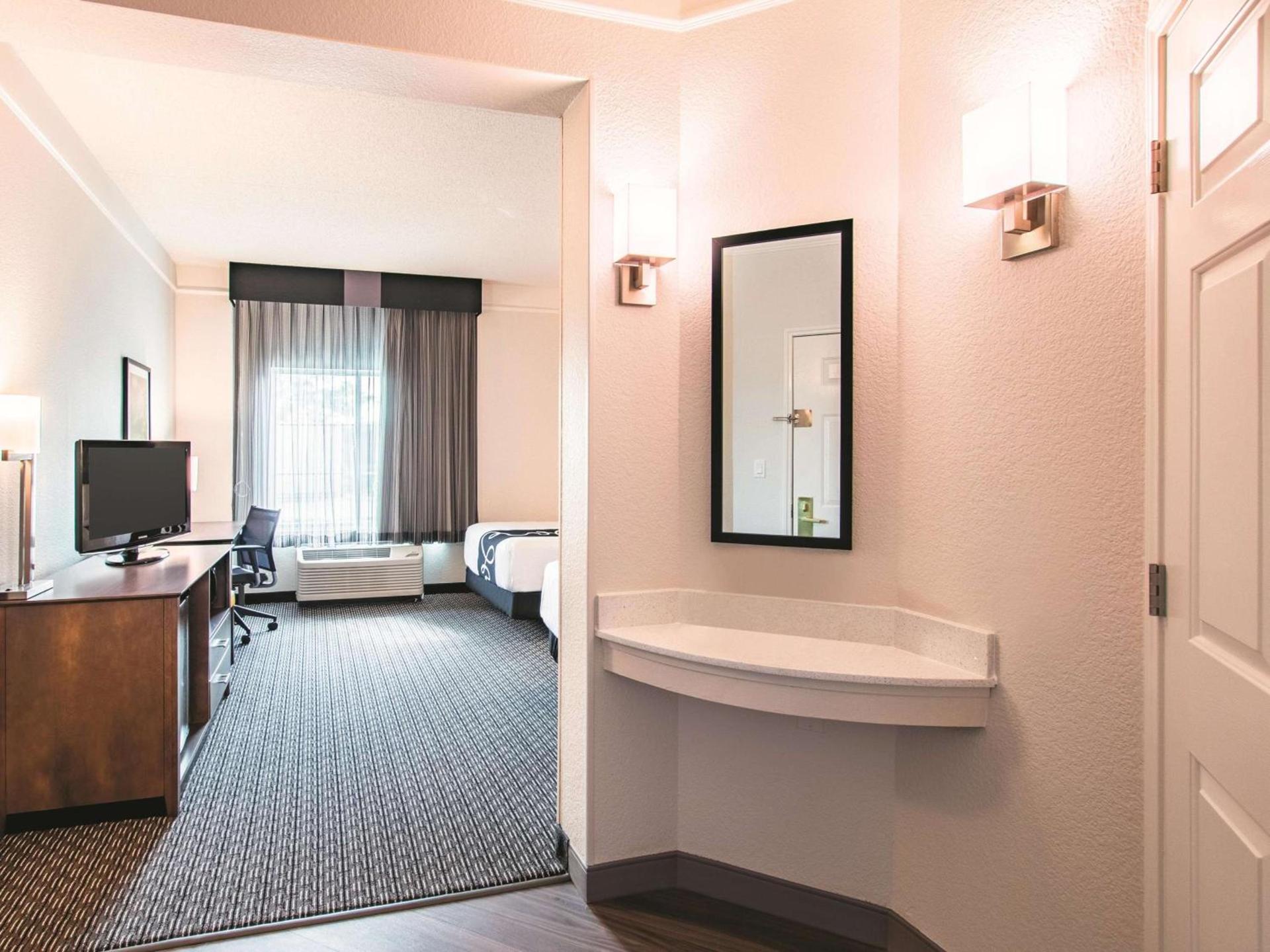 La Quinta by Wyndham Fort Worth City View photo 39